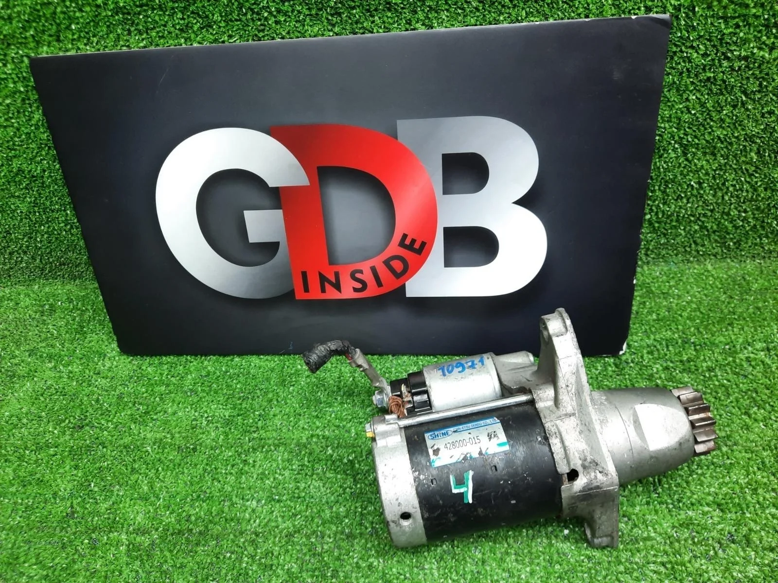 Стартер Toyota Avensis 428000015 AZT270 2AZ-FE