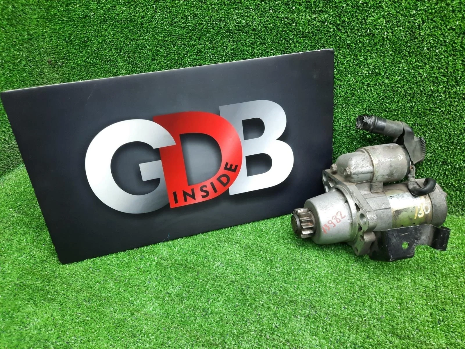 Стартер Nissan X-Trail 233008H300 NT30 QR25DE