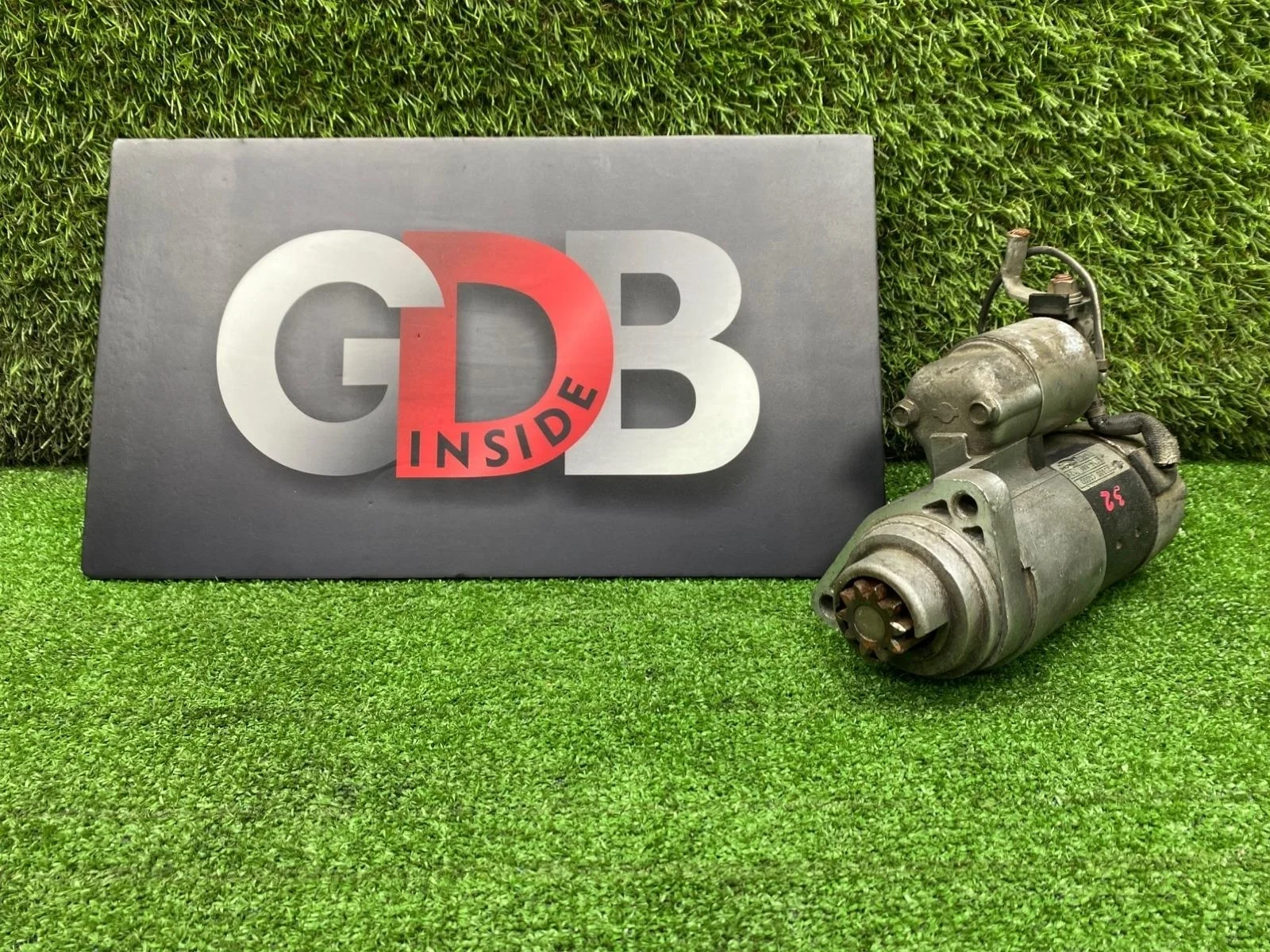 Стартер Nissan Fuga 23300CG000 Y50 VQ35DE