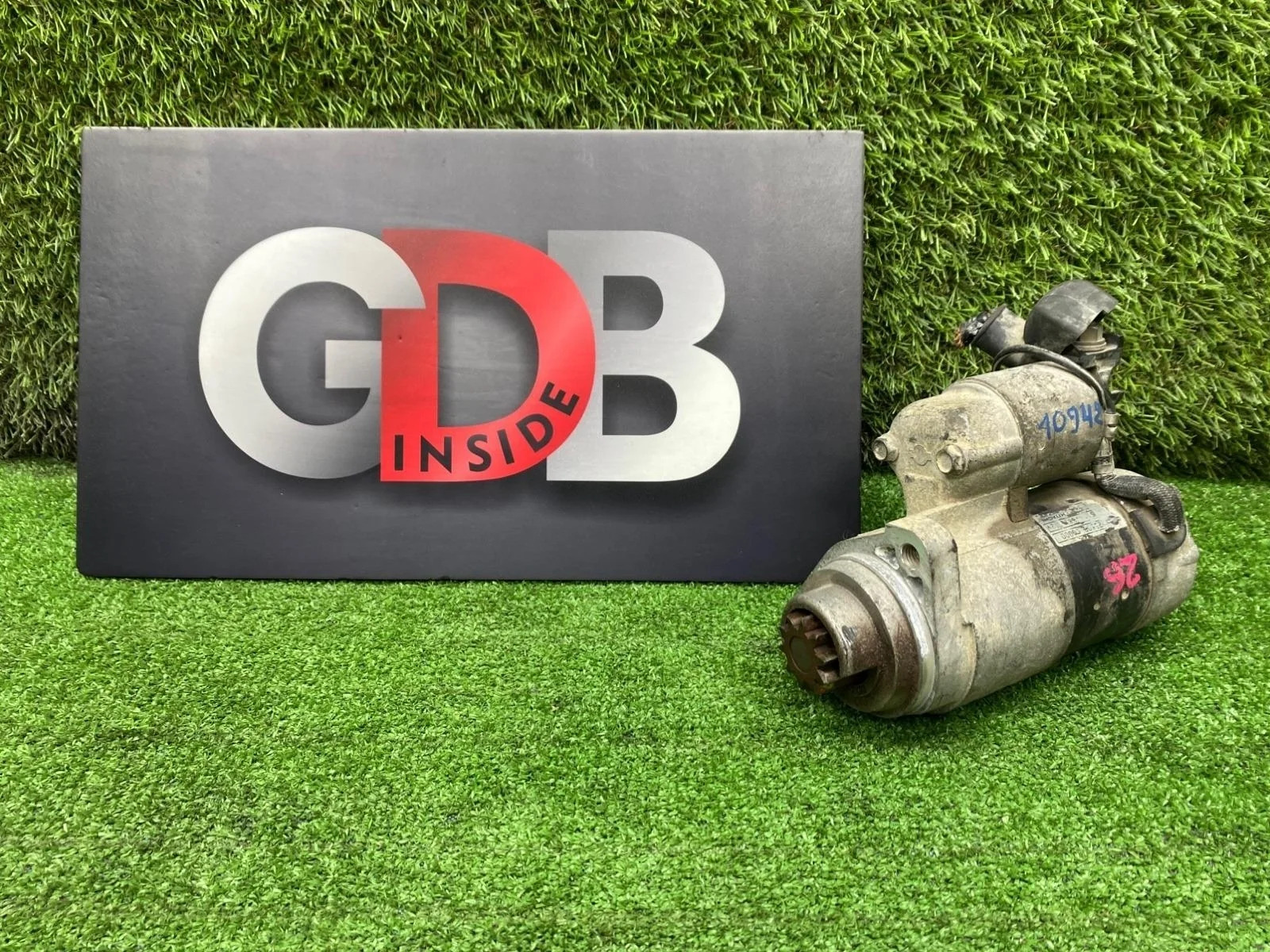 Стартер Nissan Fuga 23300CG000 Y50 VQ35DE