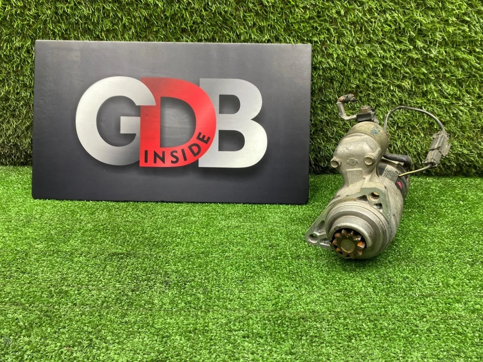 Стартер Nissan Fuga 23300CG000 Y50 VQ35DE