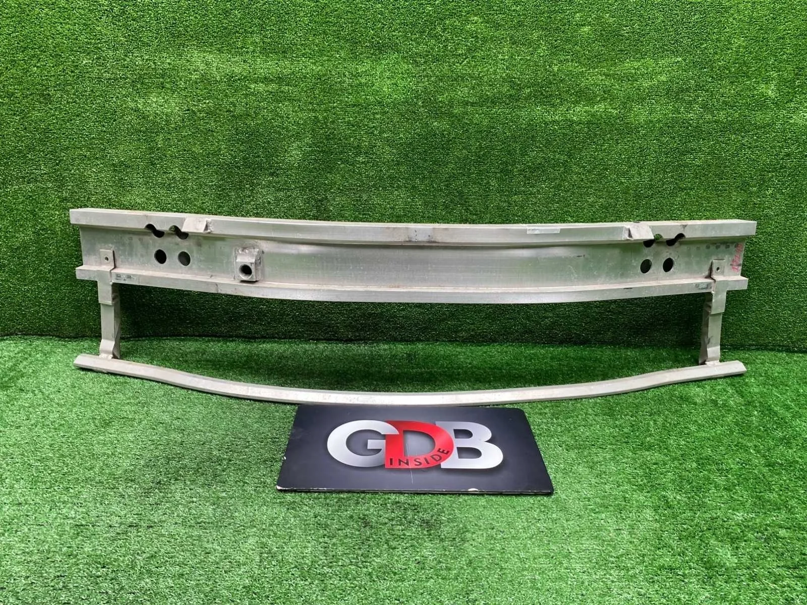 Усилитель бампера Nissan FUGA 620301MA0B KY51, передний