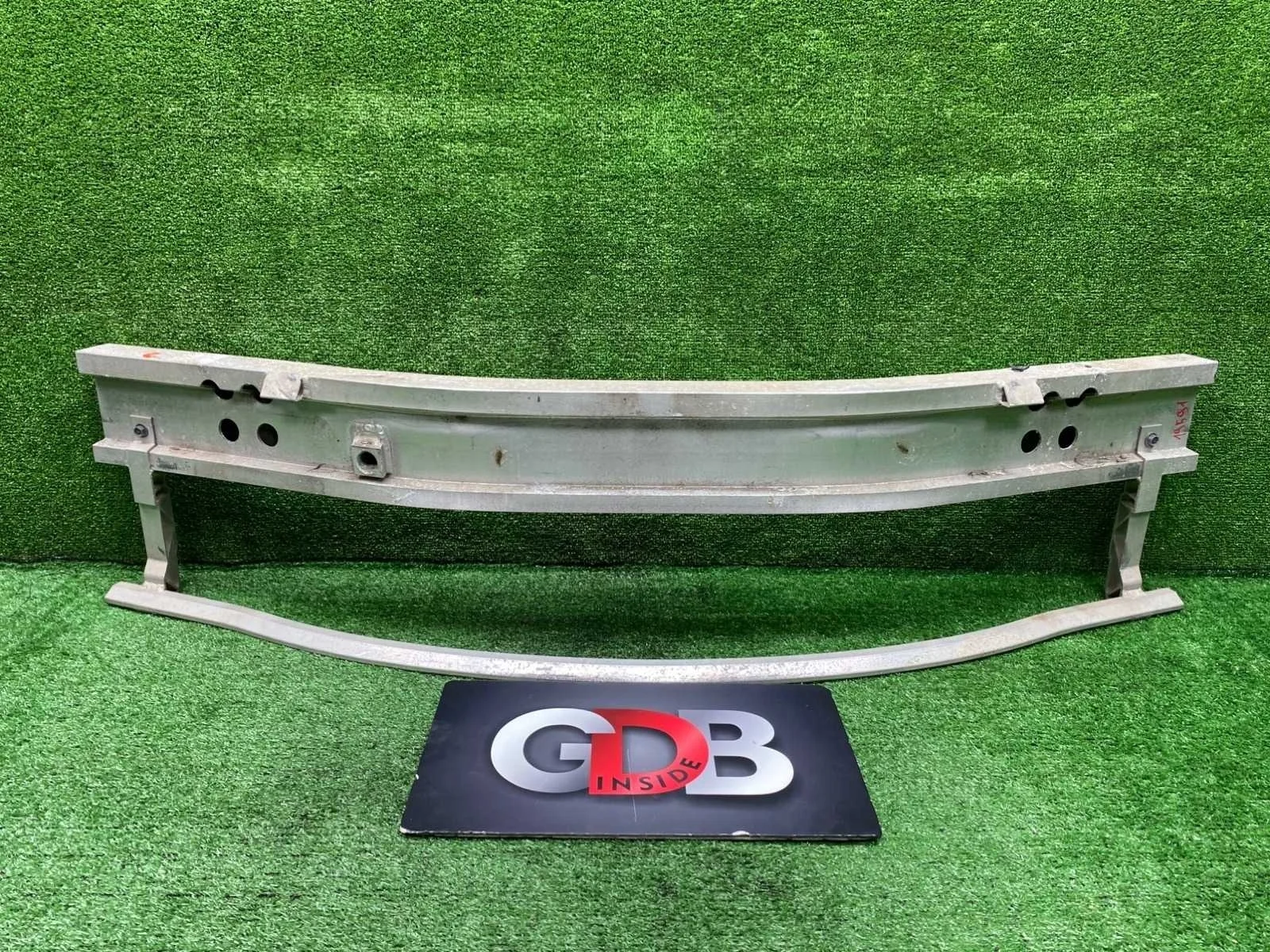 Усилитель бампера Nissan FUGA 620301MA0B KY51, передний