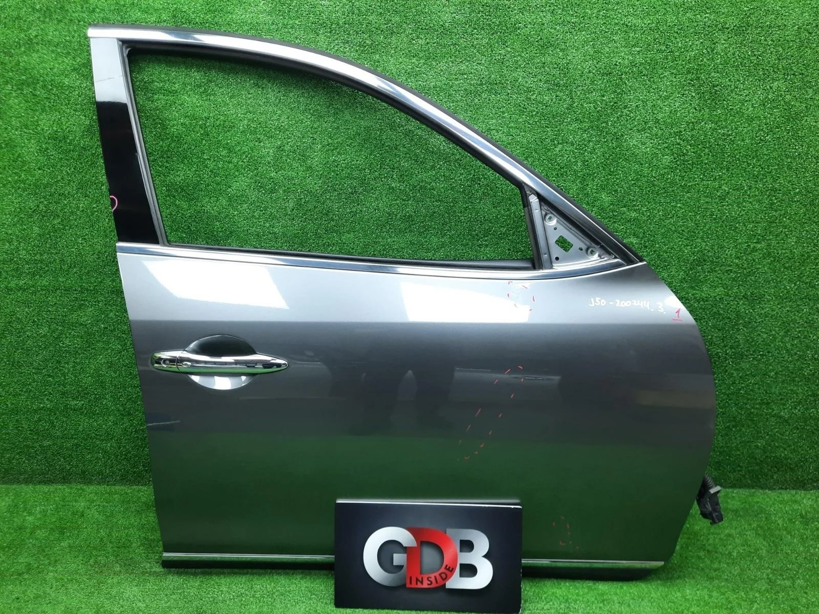 Дверь Nissan SKYLINE CROSSOVER H010M1BABA J50, передняя правая