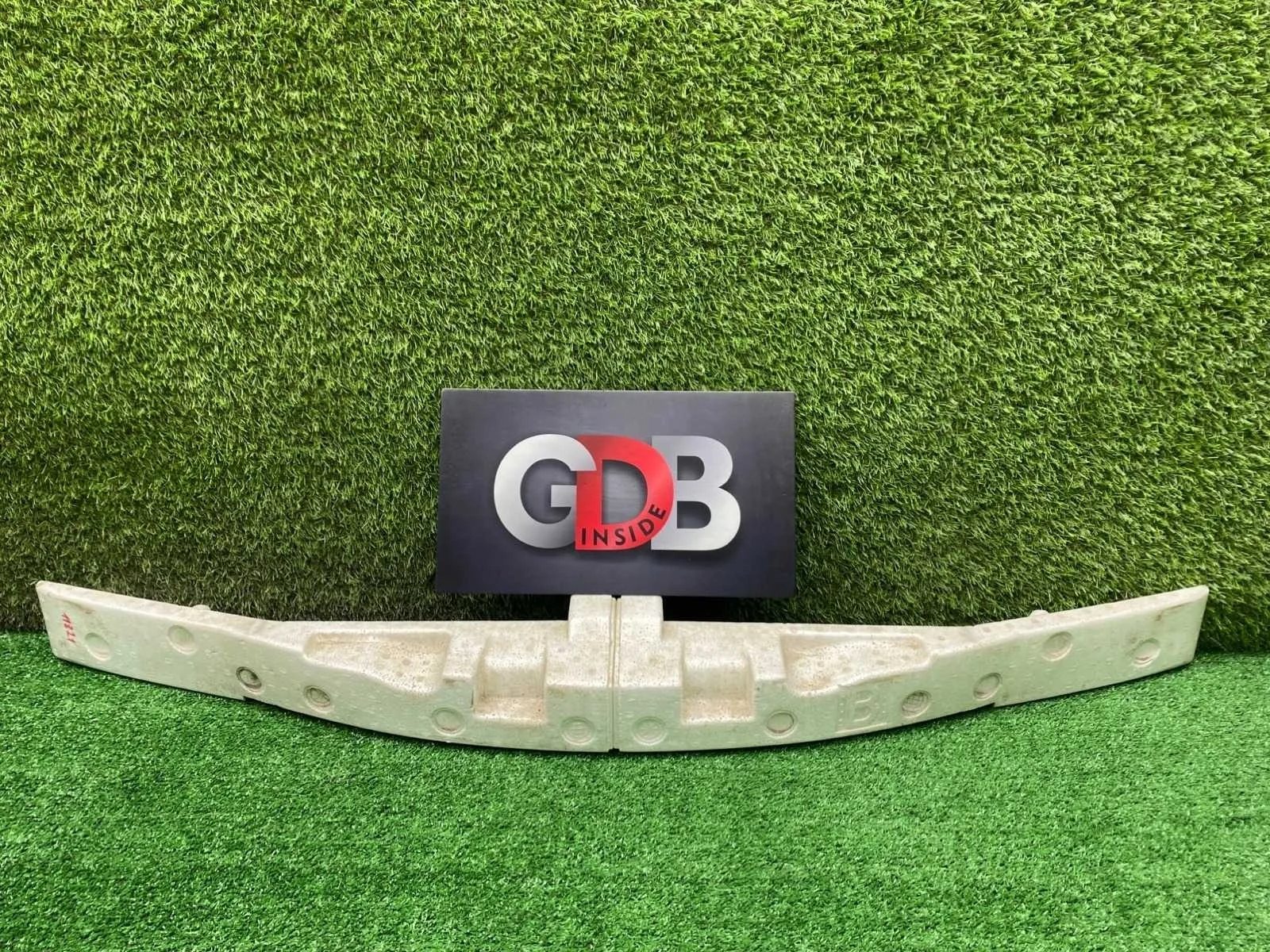 Абсорбер бампера Nissan Fuga 62090EJ70B Y50