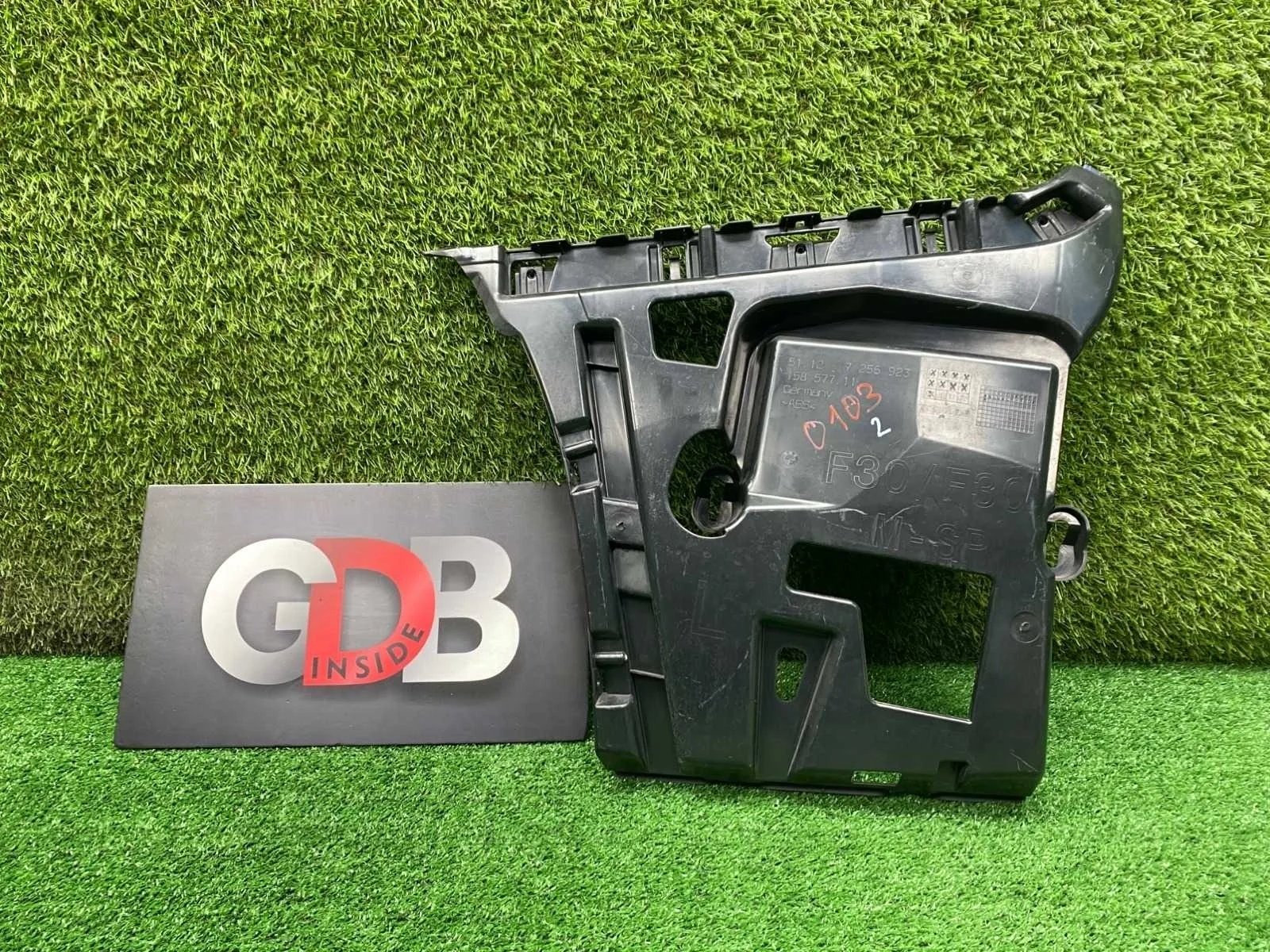 Кронштейн бампера BMW 3 series 2013 51127256923 F30 N55B30A, задний левый