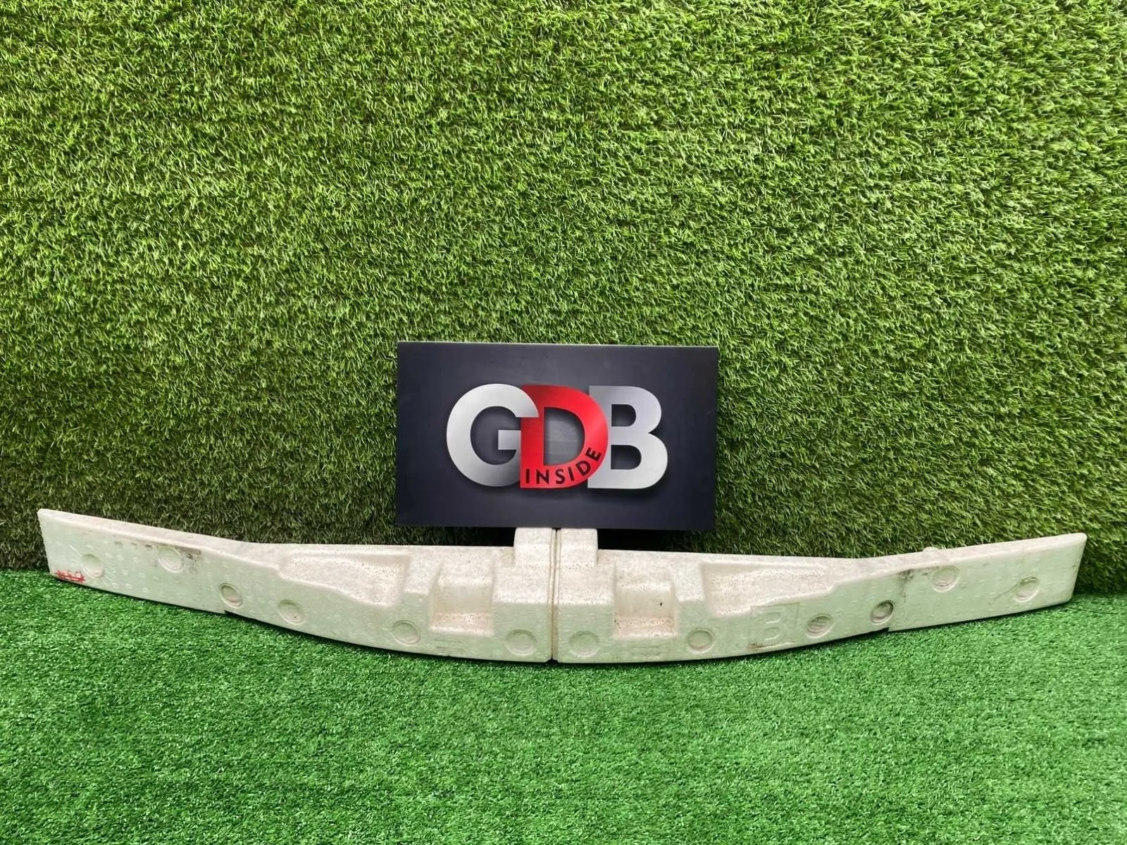 Абсорбер бампера Nissan Fuga 62090EJ70B PY50, передний