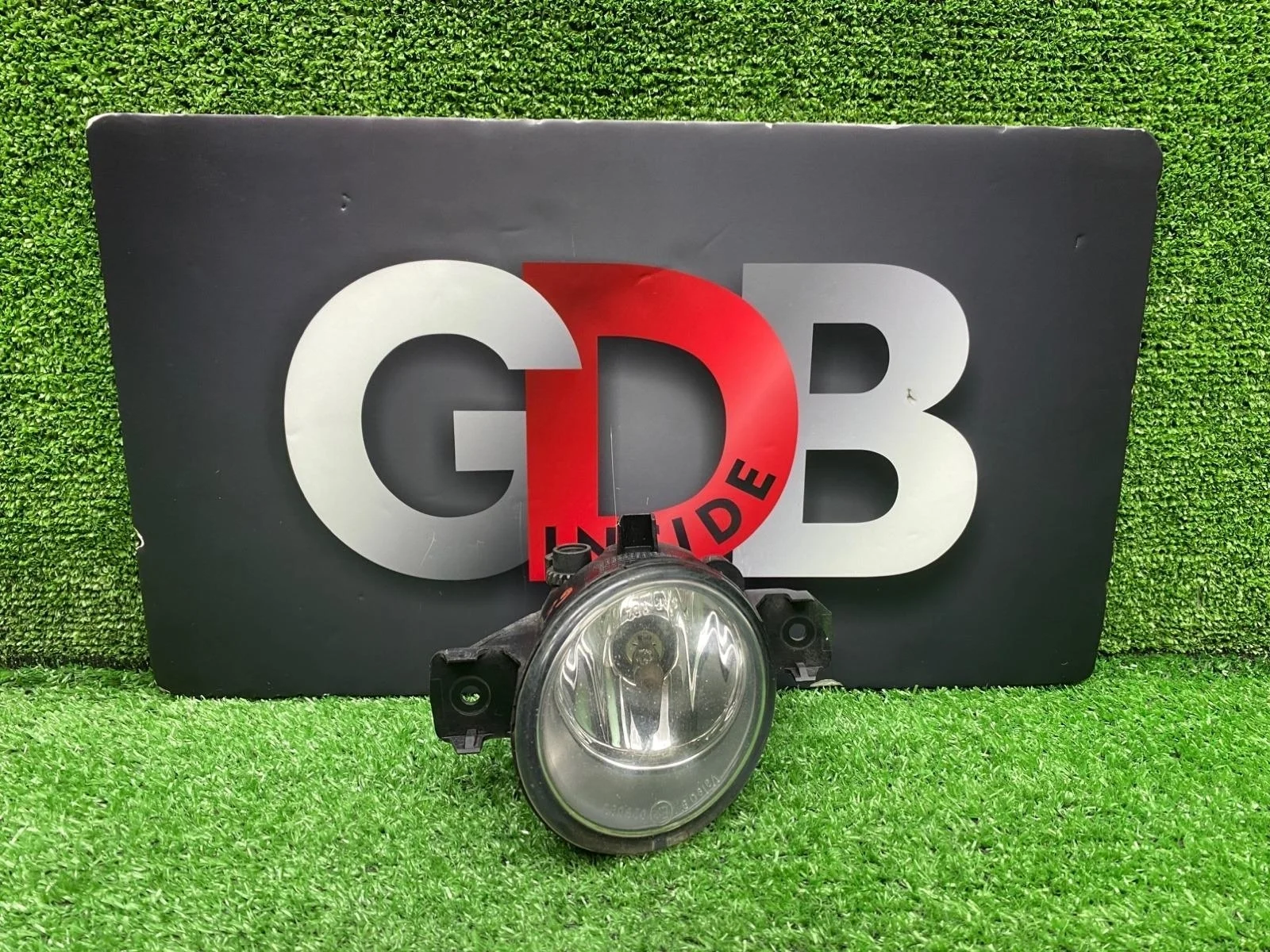 Фара противотуманная (ПТФ) Nissan Almera 2615089905 N16, передняя правая