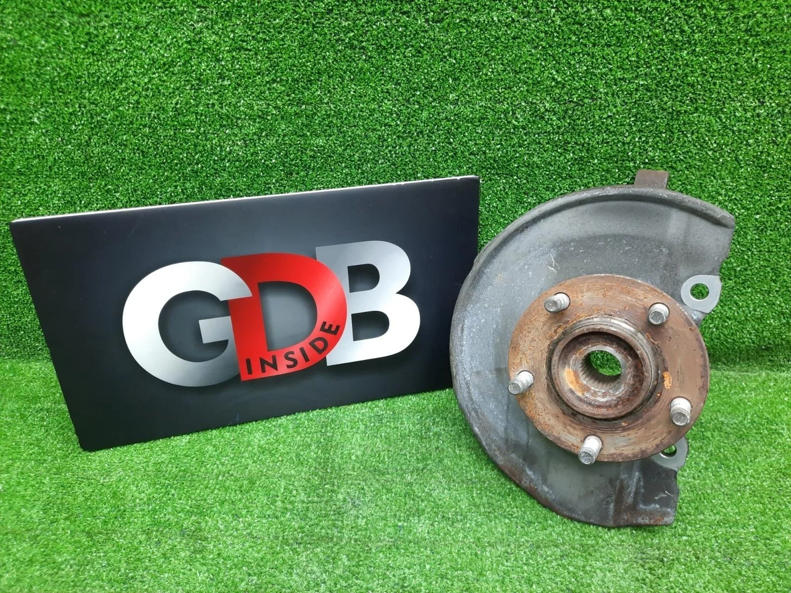 Ступица Mitsubishi RVR 2010 3870A008 GA3W 4B10, передняя правая