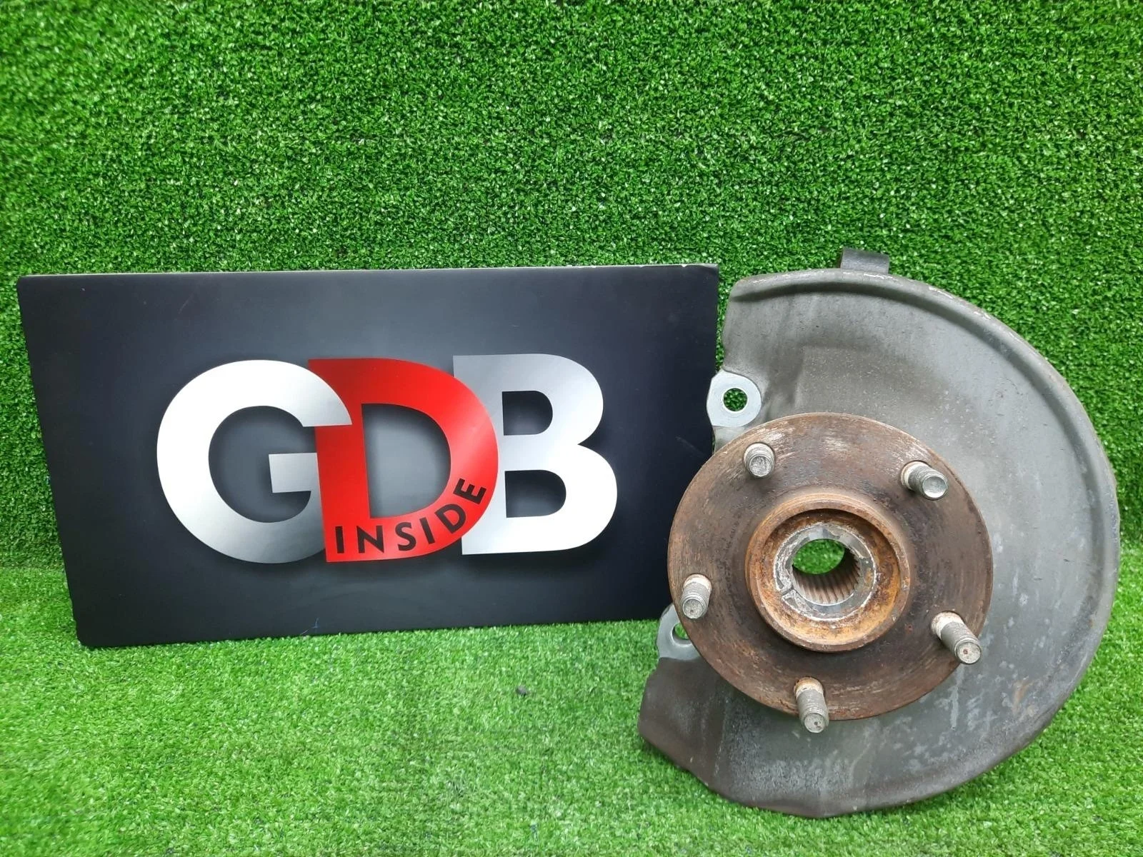 Ступица Mitsubishi RVR 2010 3870A007 GA3W 4B10, передняя левая