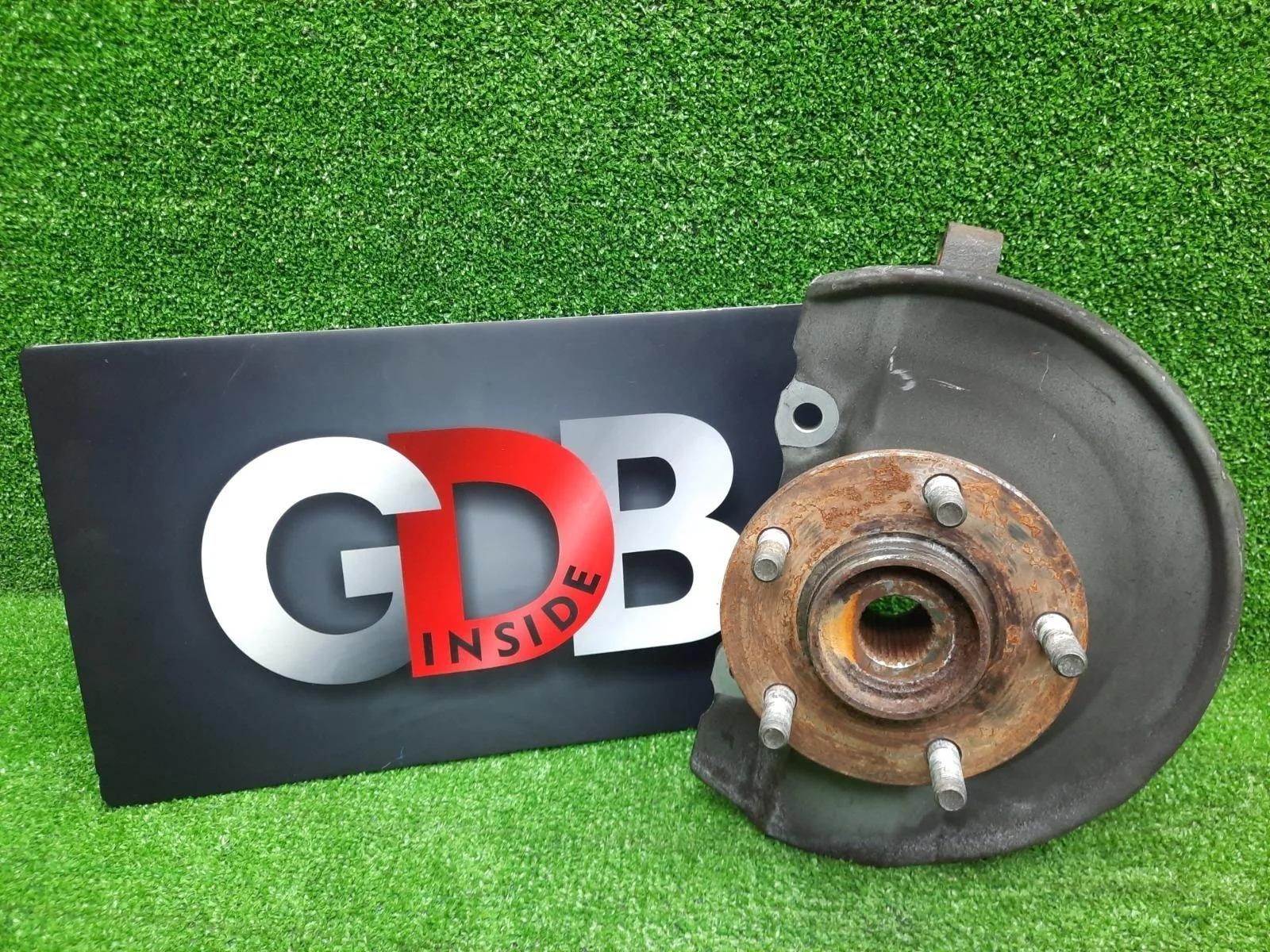 Ступица Mitsubishi RVR 2010 3870A007 GA3W 4B10, передняя левая