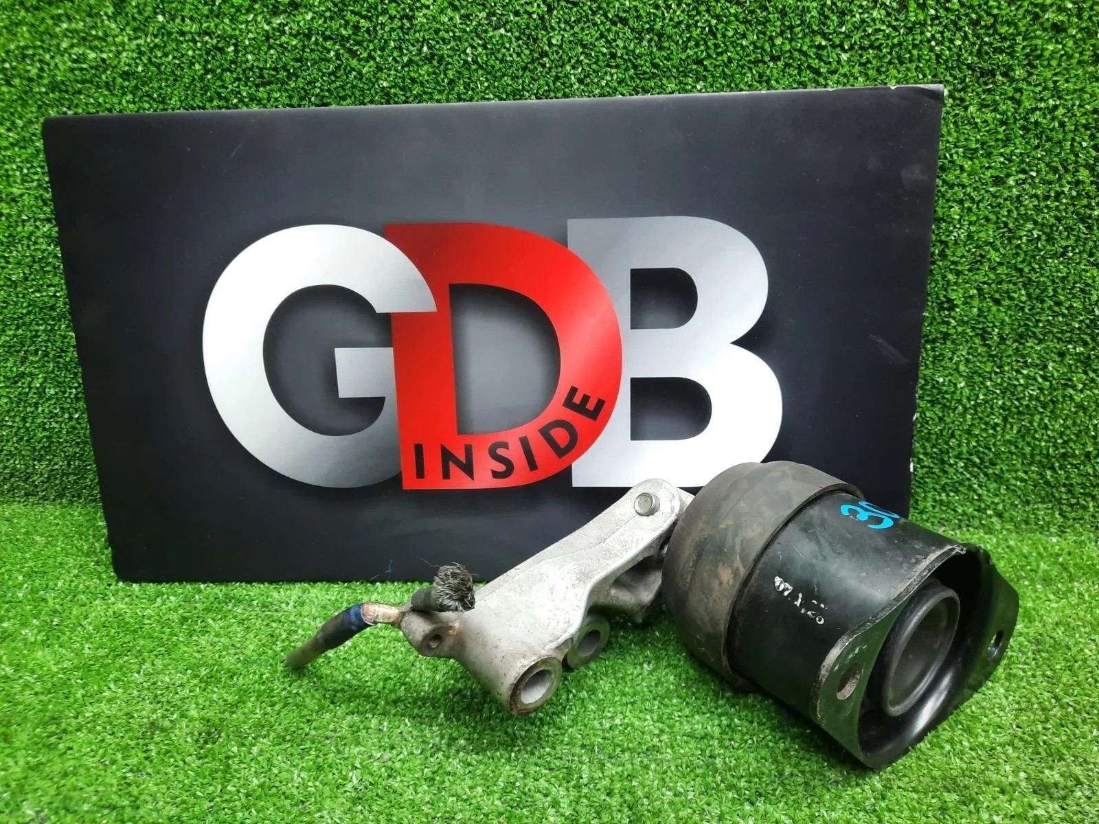 Подушка двигателя Honda Accord 50820SEAE01 CL7