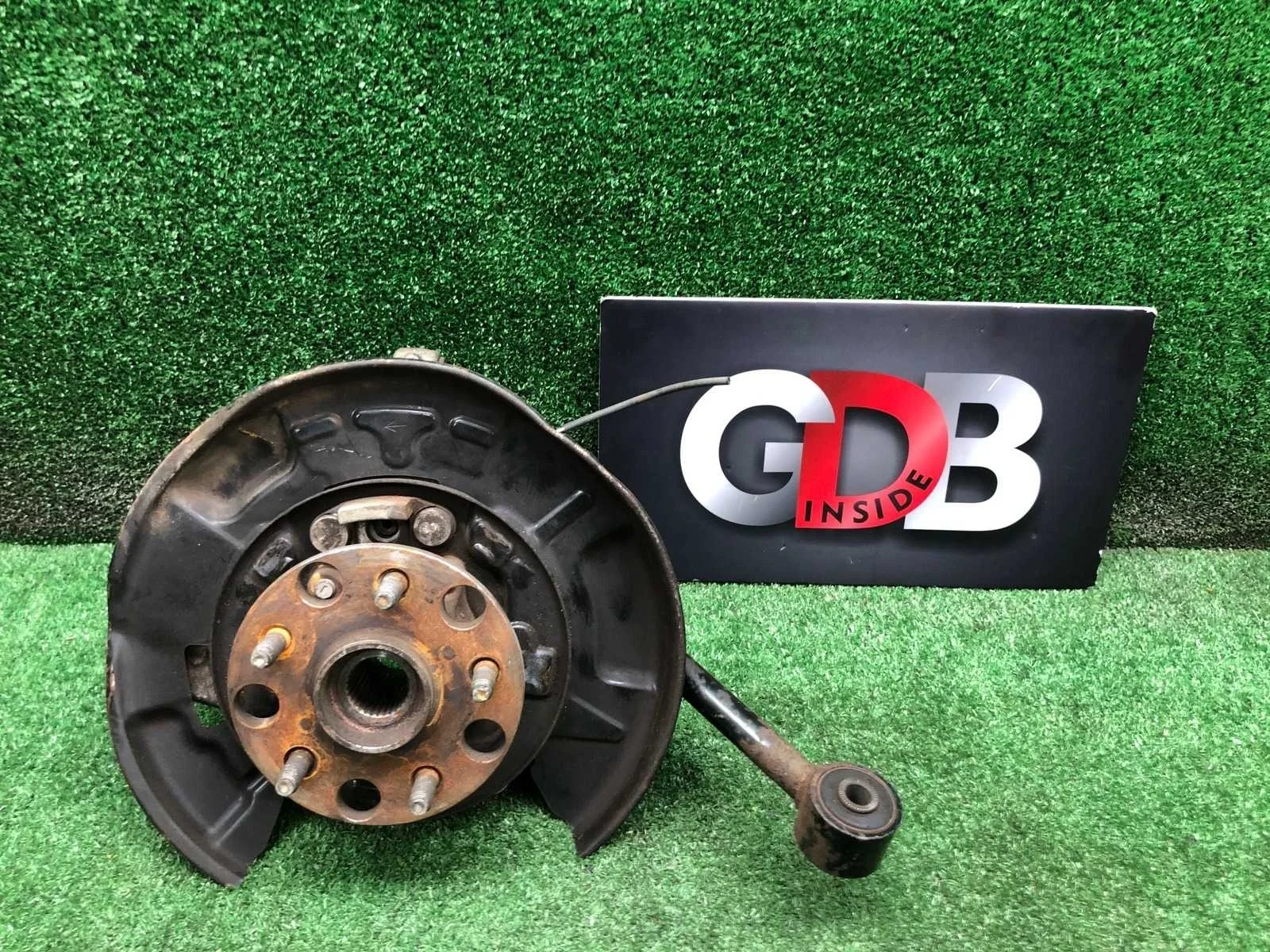 Ступица Lexus GS430 4241030020 GRS191, задняя левая