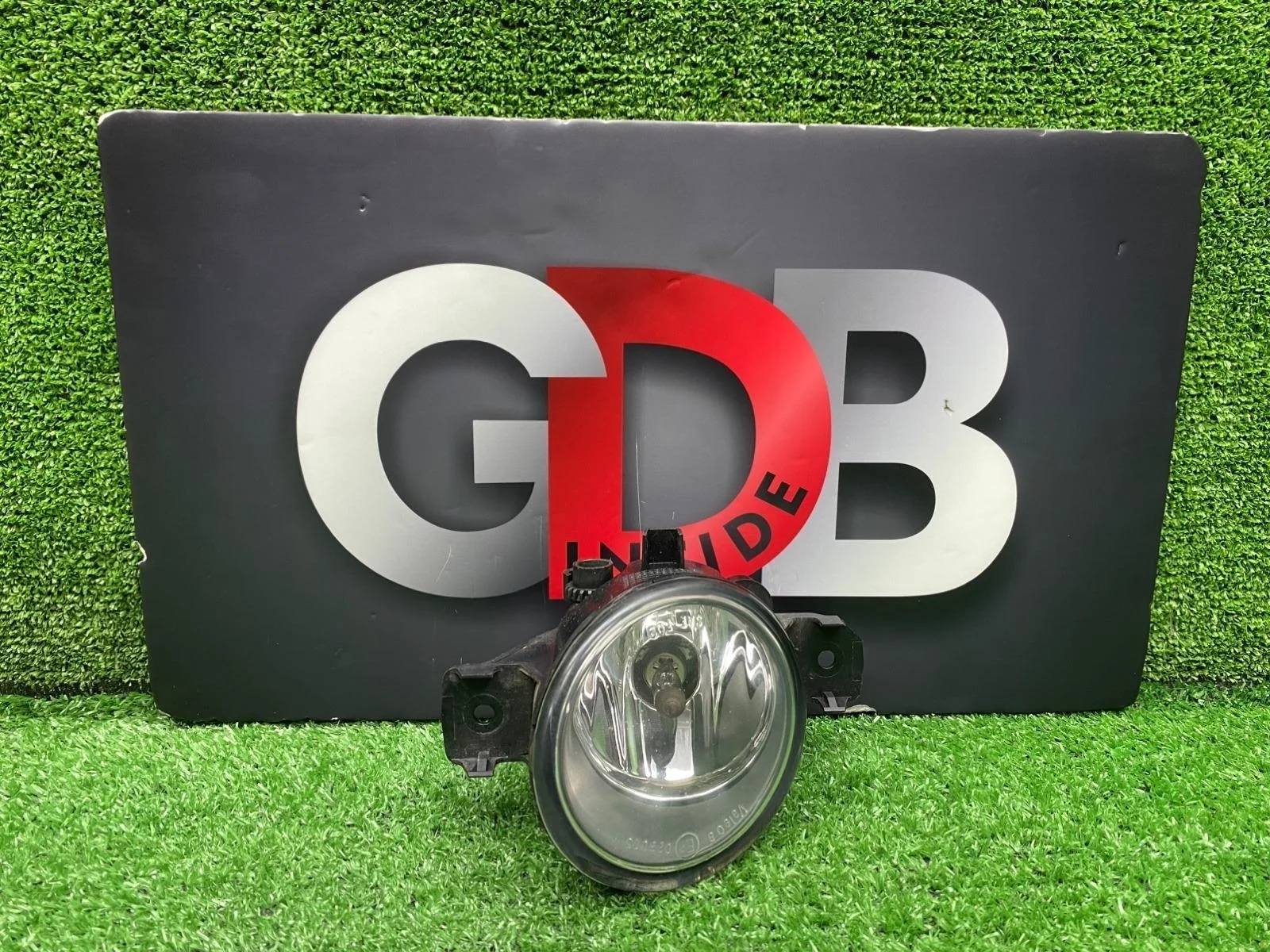 Фара противотуманная (ПТФ) Nissan Almera 2615089905 N16, передняя правая