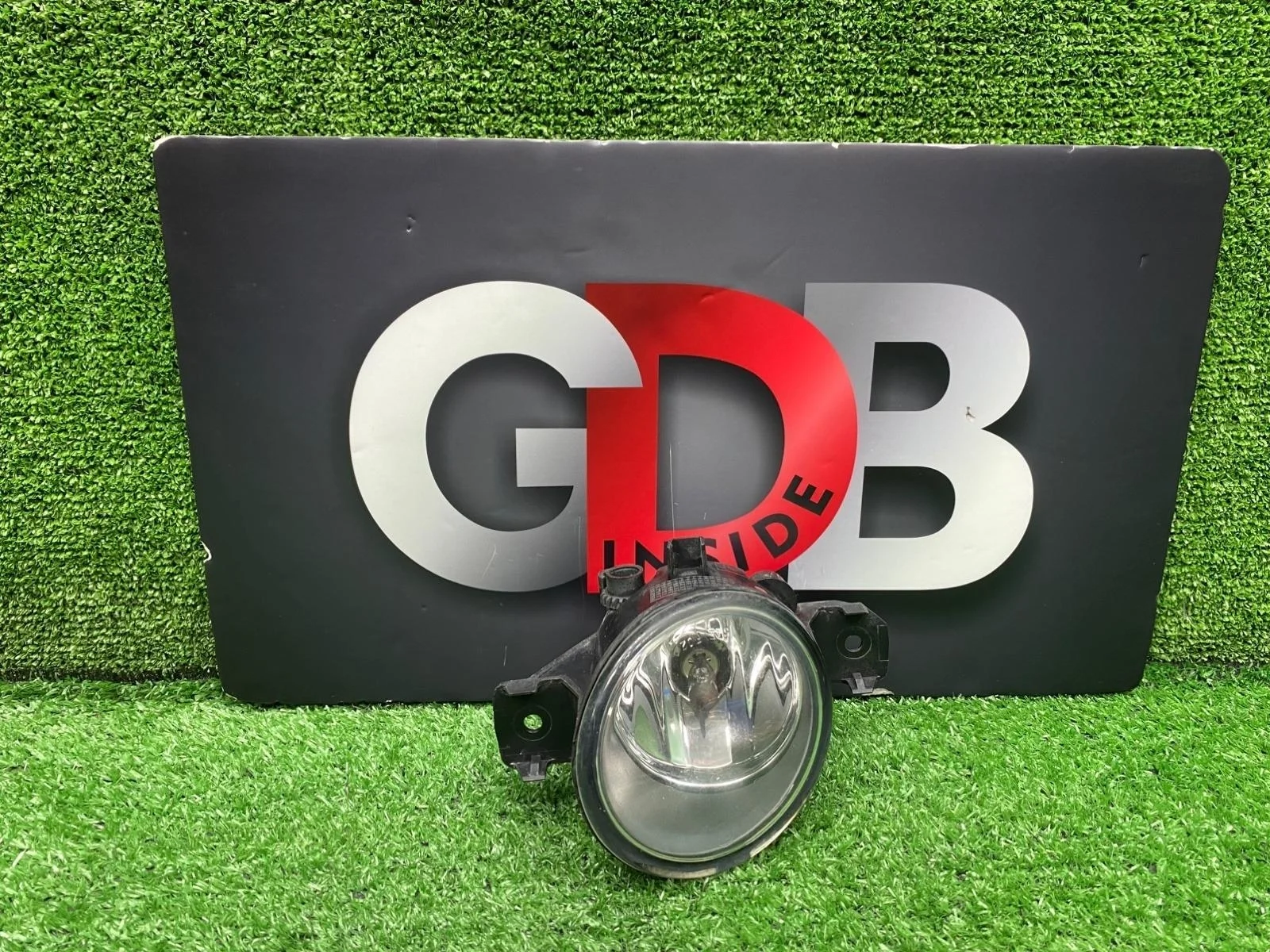 Фара противотуманная (ПТФ) Nissan Almera 2615089905 N16, передняя правая