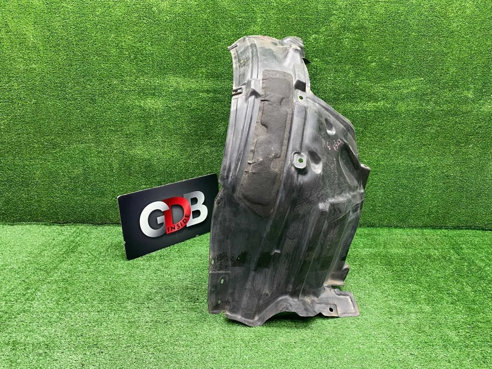 Подкрылок Nissan Fuga 638431MA1A HGY51, передний левый