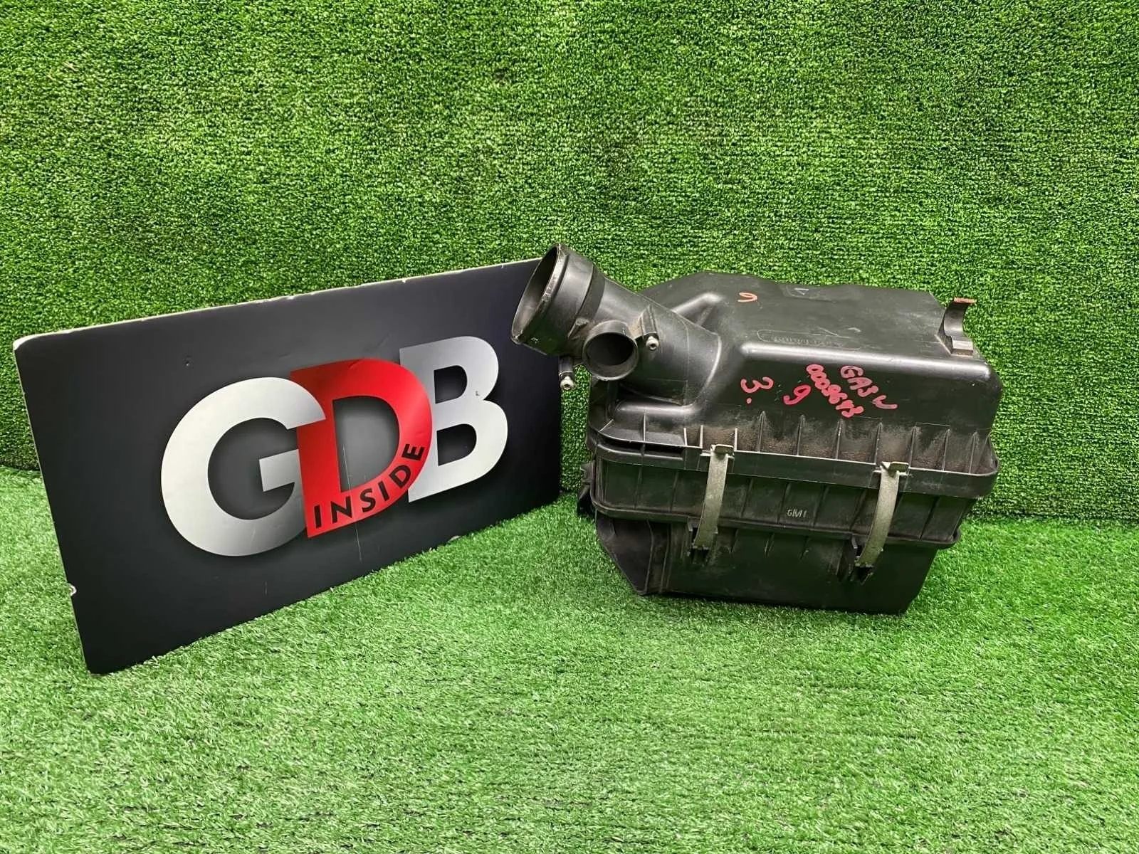 Корпус воздушного фильтра Mitsubishi RVR 1500A147 GA3W