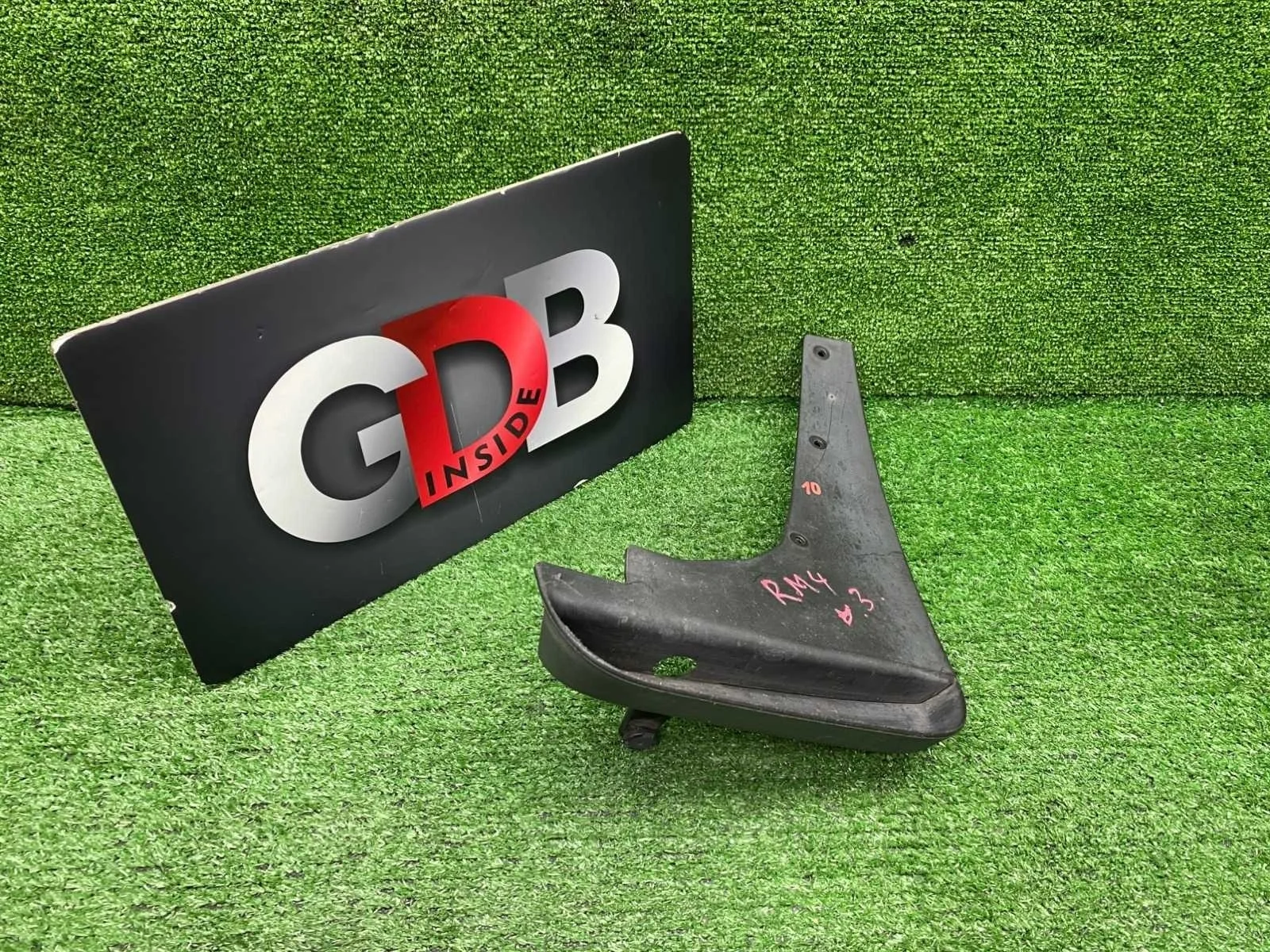 Брызговик Infiniti EX35 999J25U004 J50, задний левый