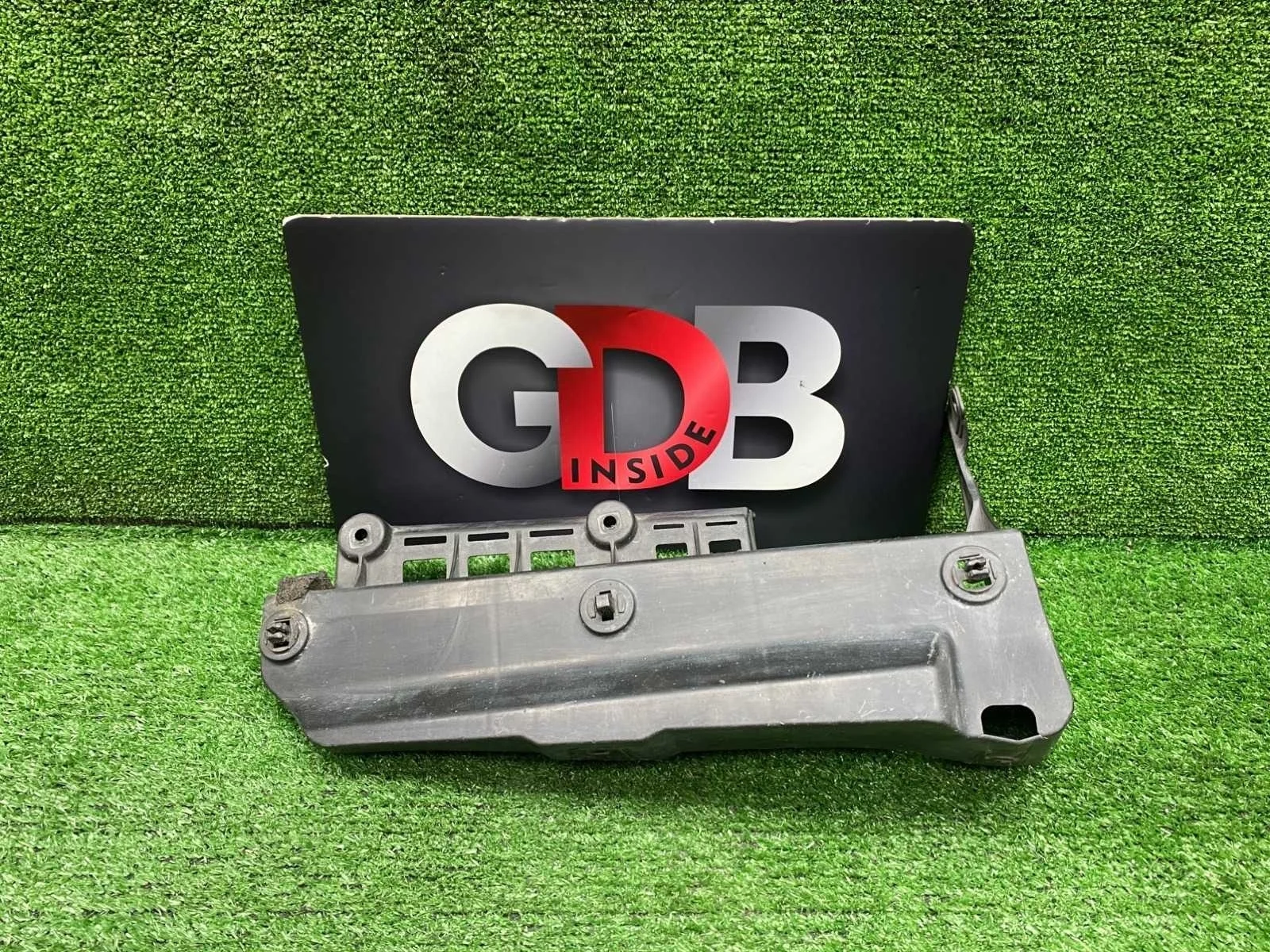 Кронштейн бампера Lexus LS600H 11.2009 5256650030 UVF45 2UR-FSE, задний левый