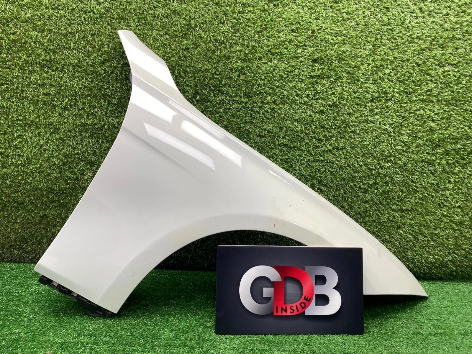 Крыло BMW 3 series 04.03.2016 41009621598 F30 B48B20A, переднее правое