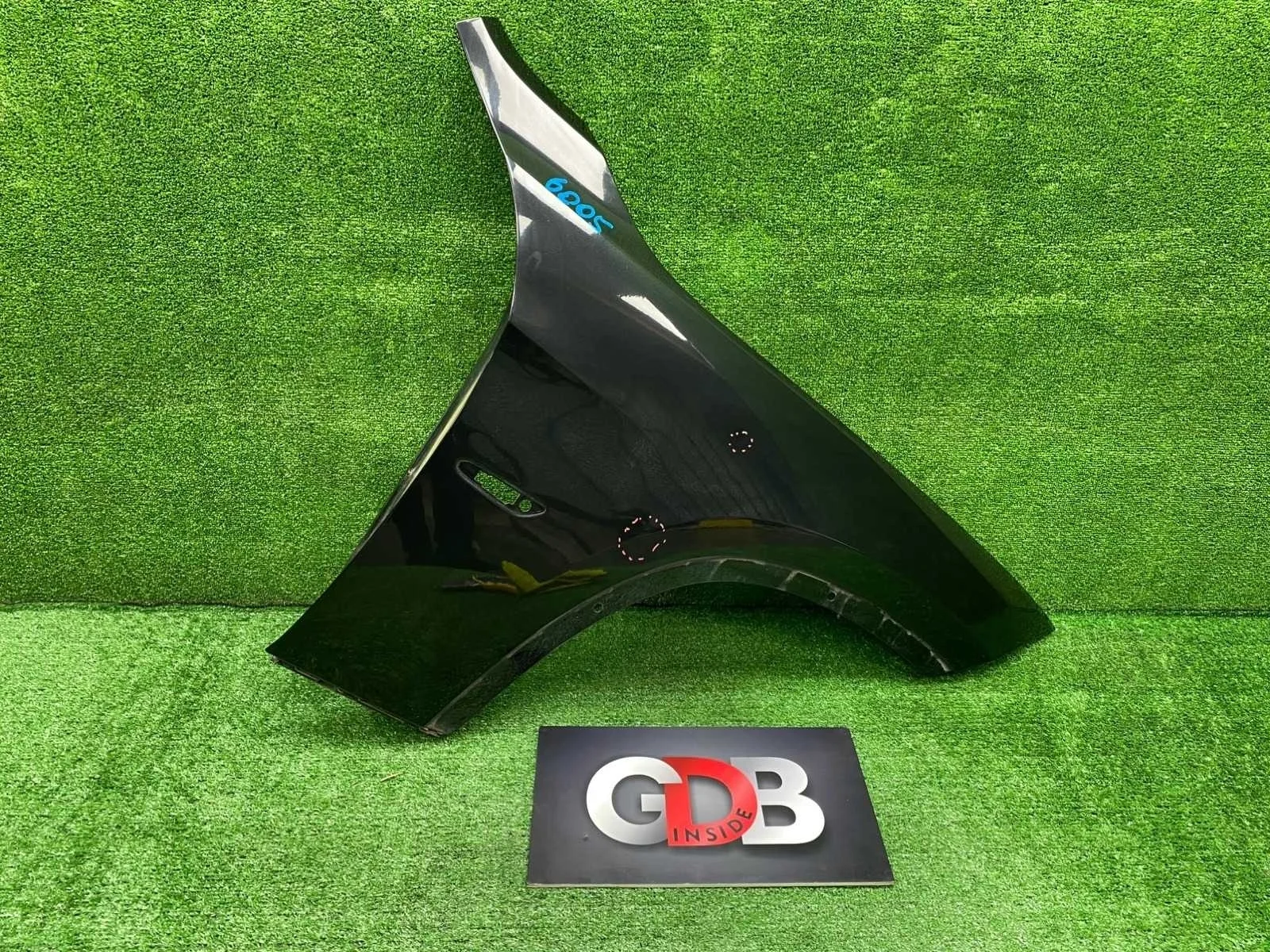 Крыло BMW X1 10.11.2011 41002993156 E84 N20B20A, переднее правое