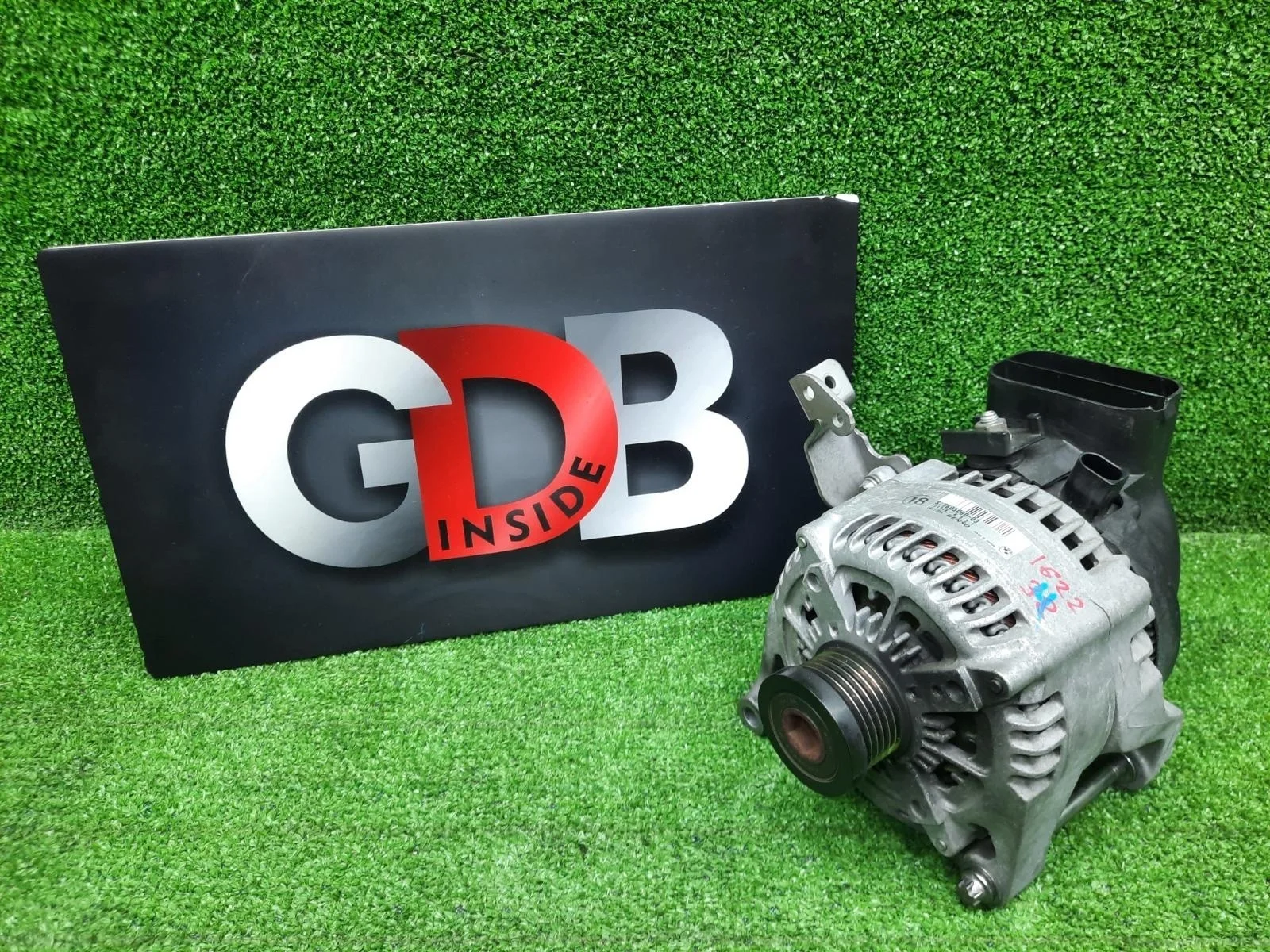 Генератор BMW 1 series 2012 12317605060 F20 N13B16A