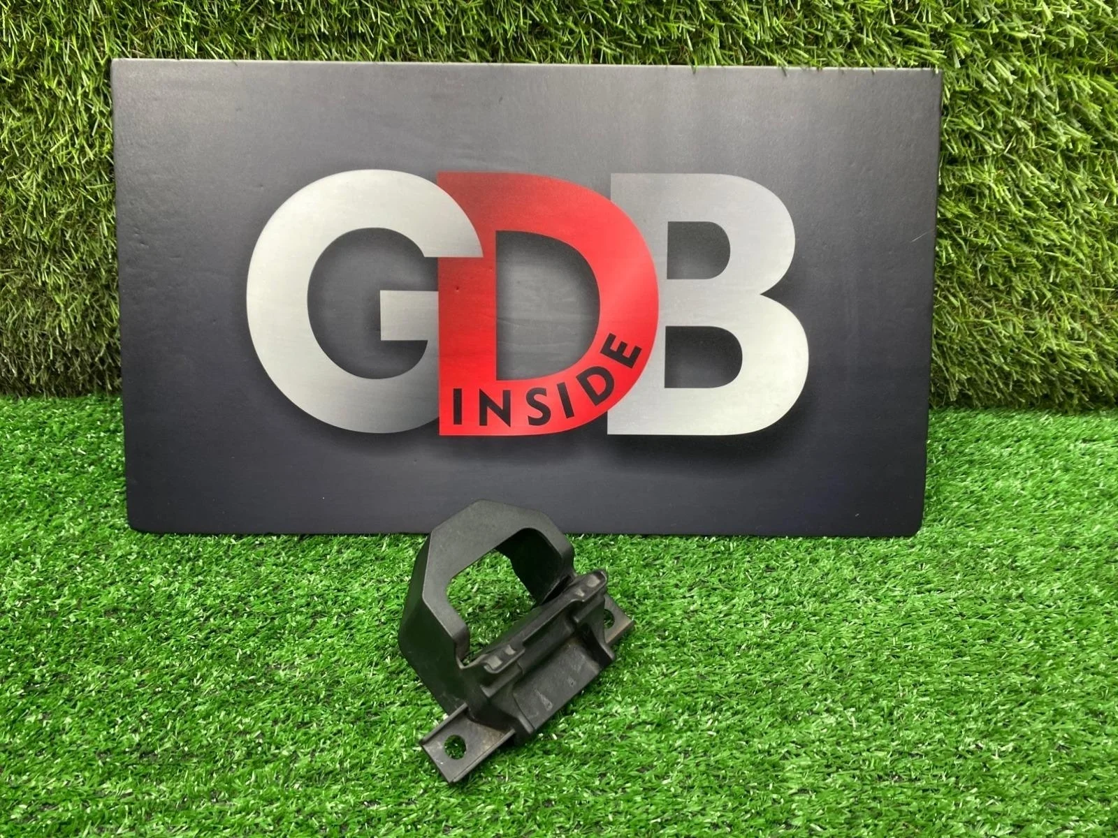 Кронштейн радиатора Bmw X1 19.12.2012 17117591647 E84 N20B20A