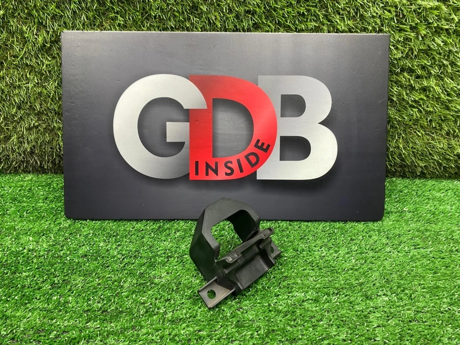 Кронштейн радиатора Bmw X1 19.12.2012 17117591647 E84 N20B20A