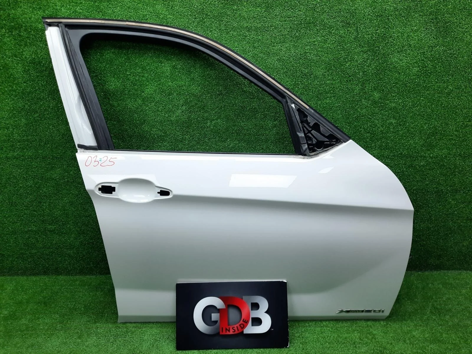 Дверь BMW X1 09.10.2014 41517339358 E84 N20B20A, передняя правая