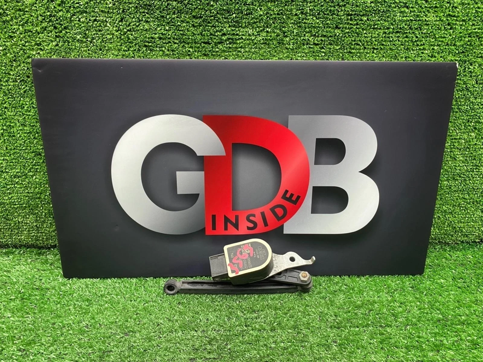 Датчик положения кузова BMW 3 series 27.08.2012 37146870000 F30 N55B30A