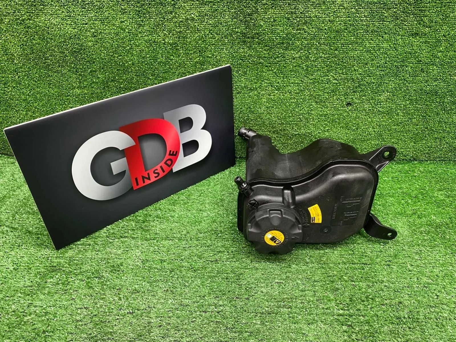 Бачок расширительный Bmw X1 10.11.2011 17137640514 E84 N20B20A