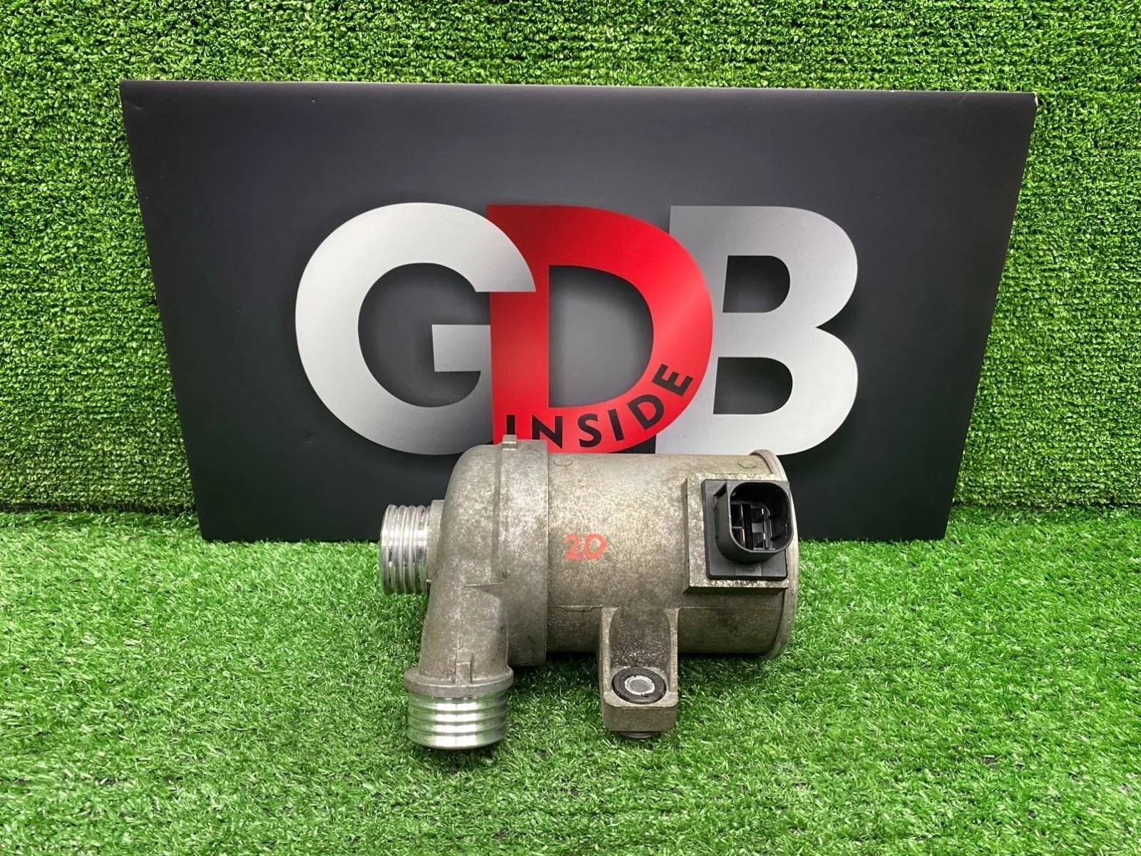 Насос охлаждающей жидкости Bmw X1 10.11.2011 11518635089 E84 N20B20A