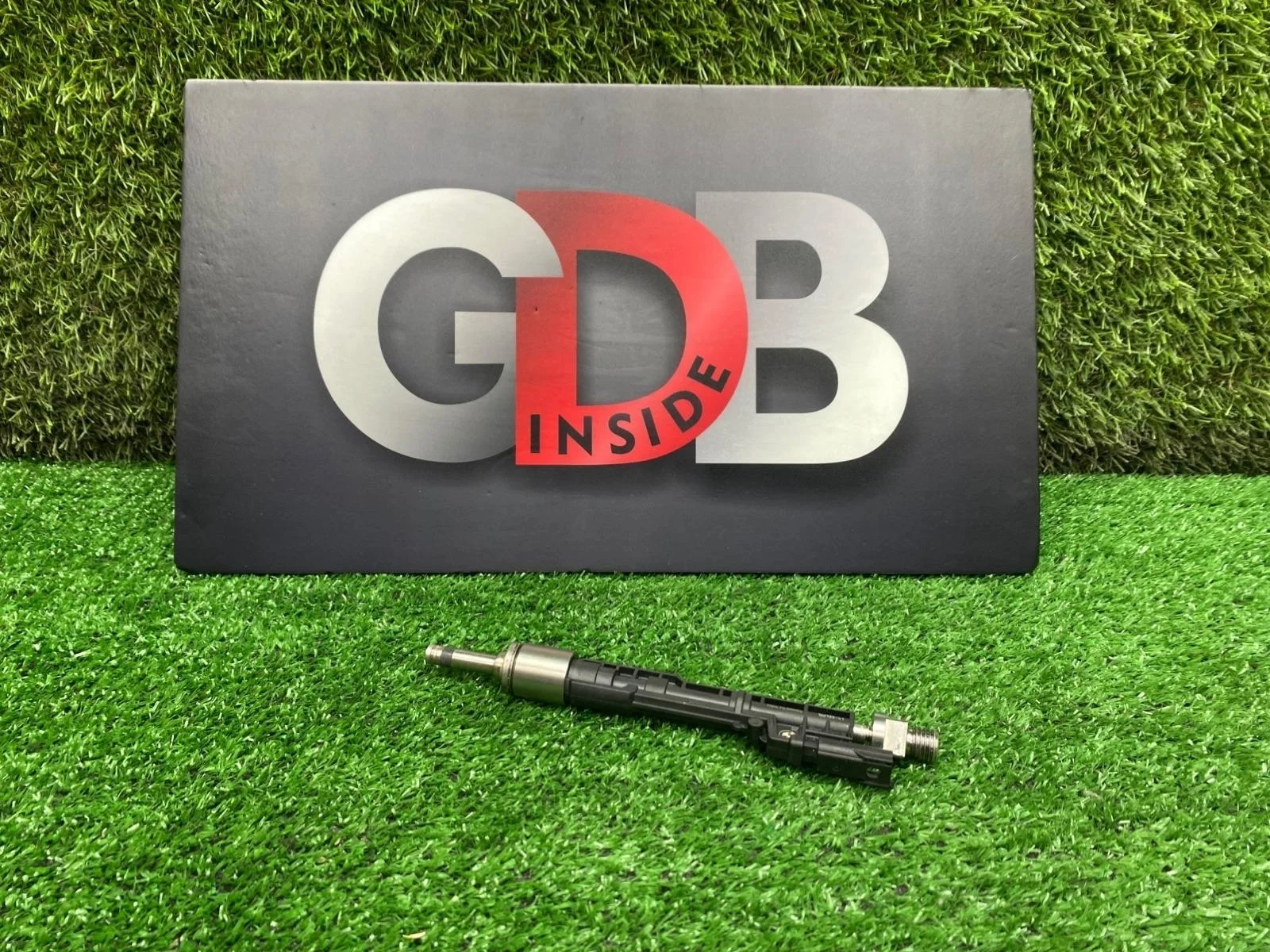 Топливная форсунка Bmw X1 19.12.2012 13647639994 E84 N20B20A