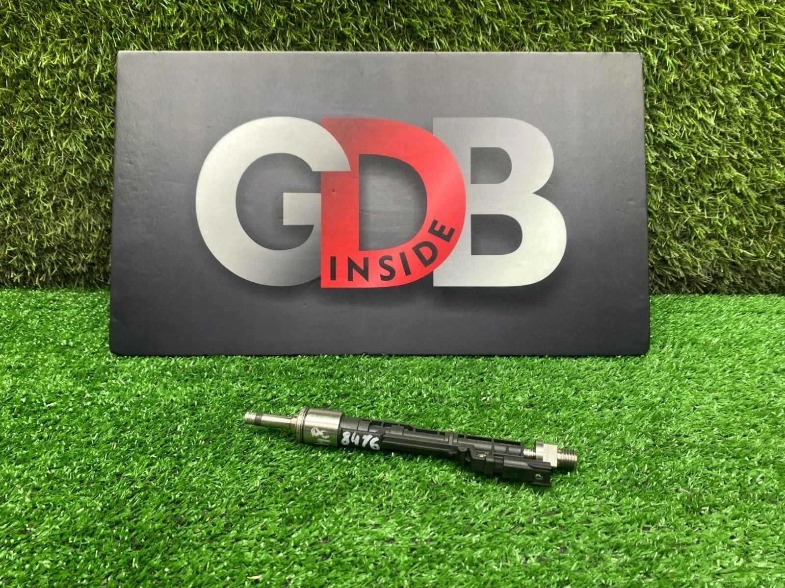 Топливная форсунка Bmw X1 19.12.2012 13647639994 E84 N20B20A