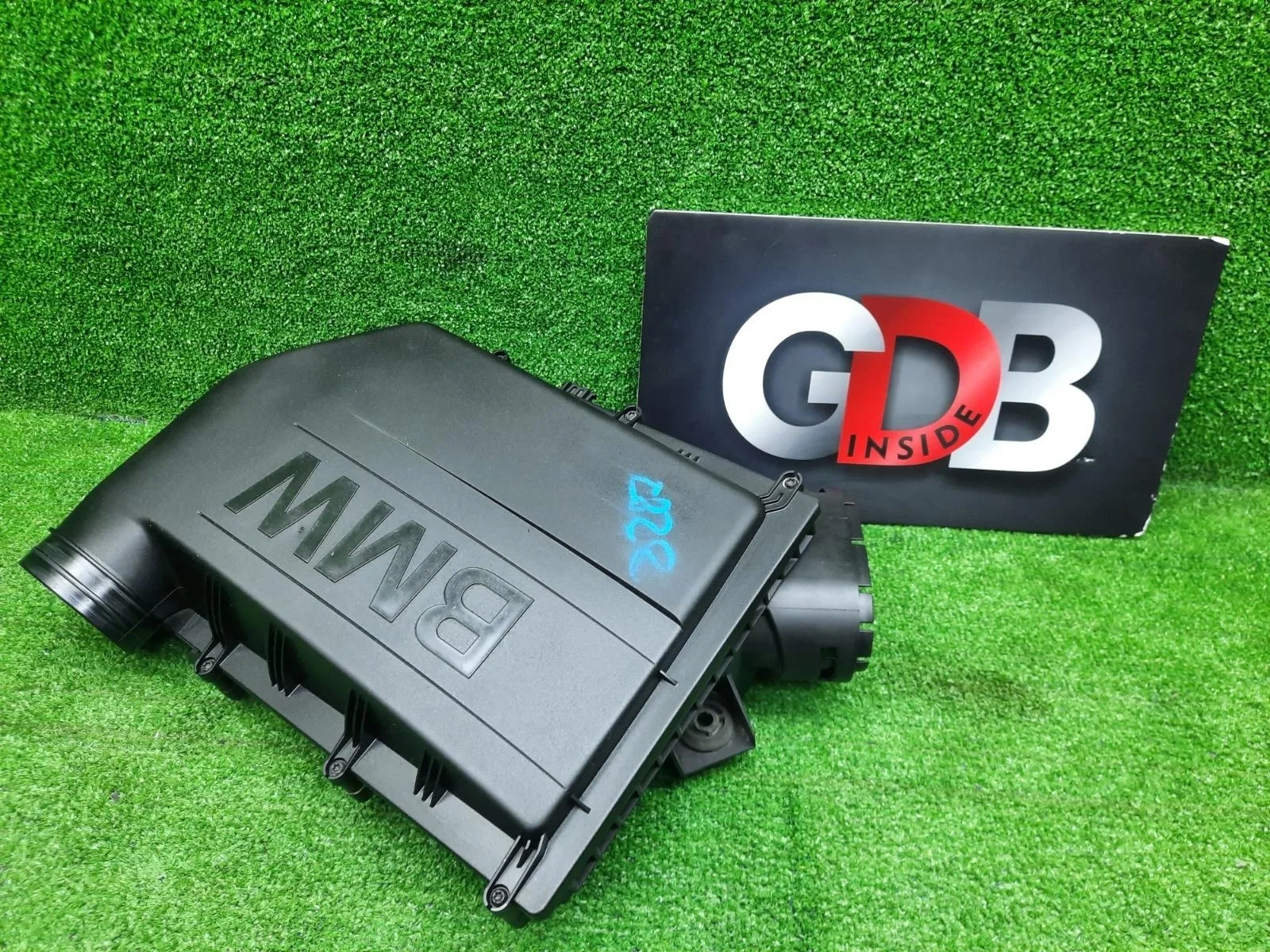 Корпус воздушного фильтра Bmw X3 04.04.2012 13717583725 F25 N55B30A