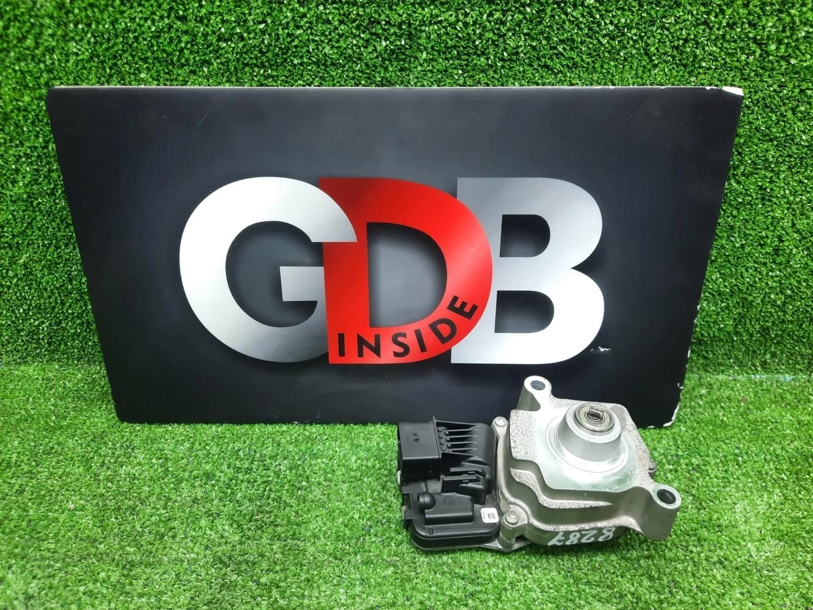 Сервопривод раздаточной коробки BMW X3 04.04.2012 27607639261 F25 N55B30A