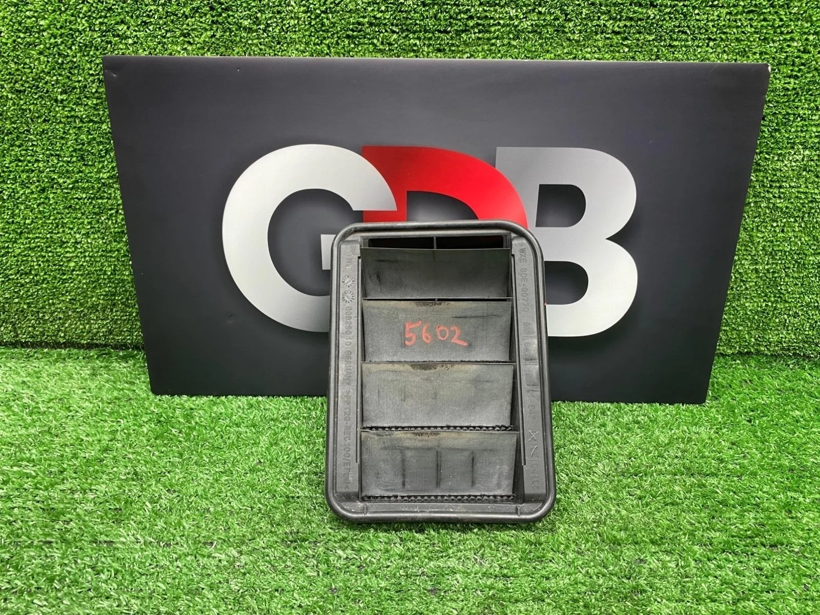 Клапан вентиляции кузова BMW 1 series 22.06.2015 64229201647 F20 N13B16A