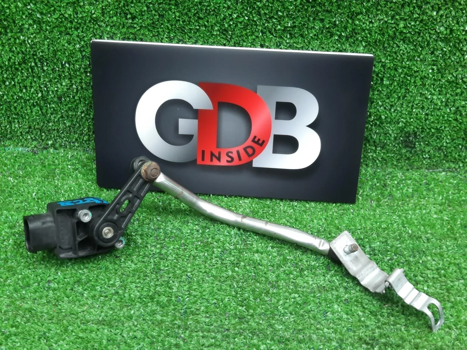 Датчик положения кузова Bmw X3 04.04.2012 37146870000 F25 N55B30A