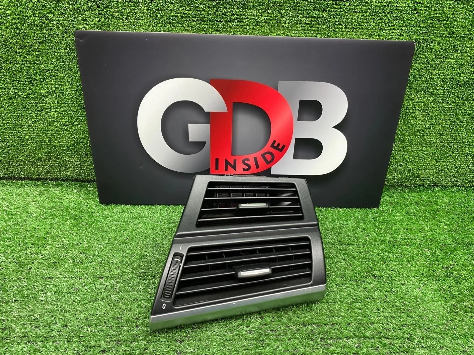 Дефлектор воздуховода BMW X5 17.09.2012 64229227768 E70 N57D30A, передний правый