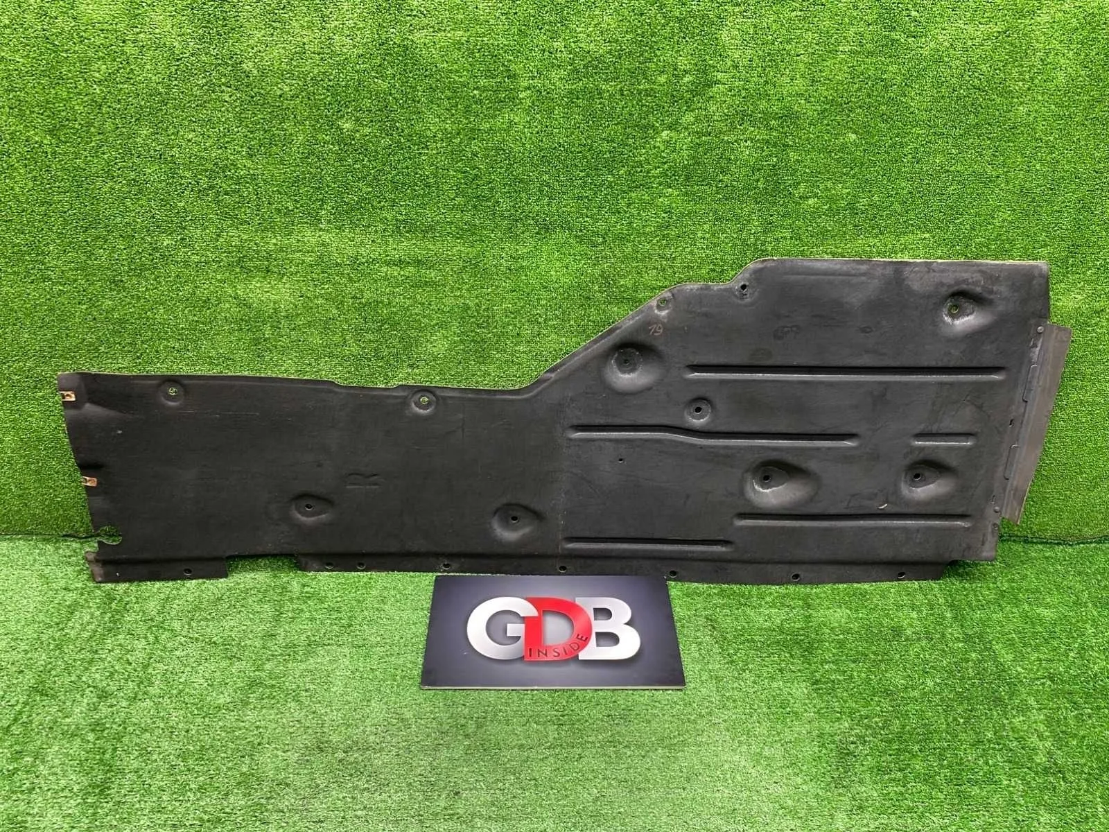 Защита днища BMW X1 10.11.2011 51757059392 E84 N20B20A, задняя правая