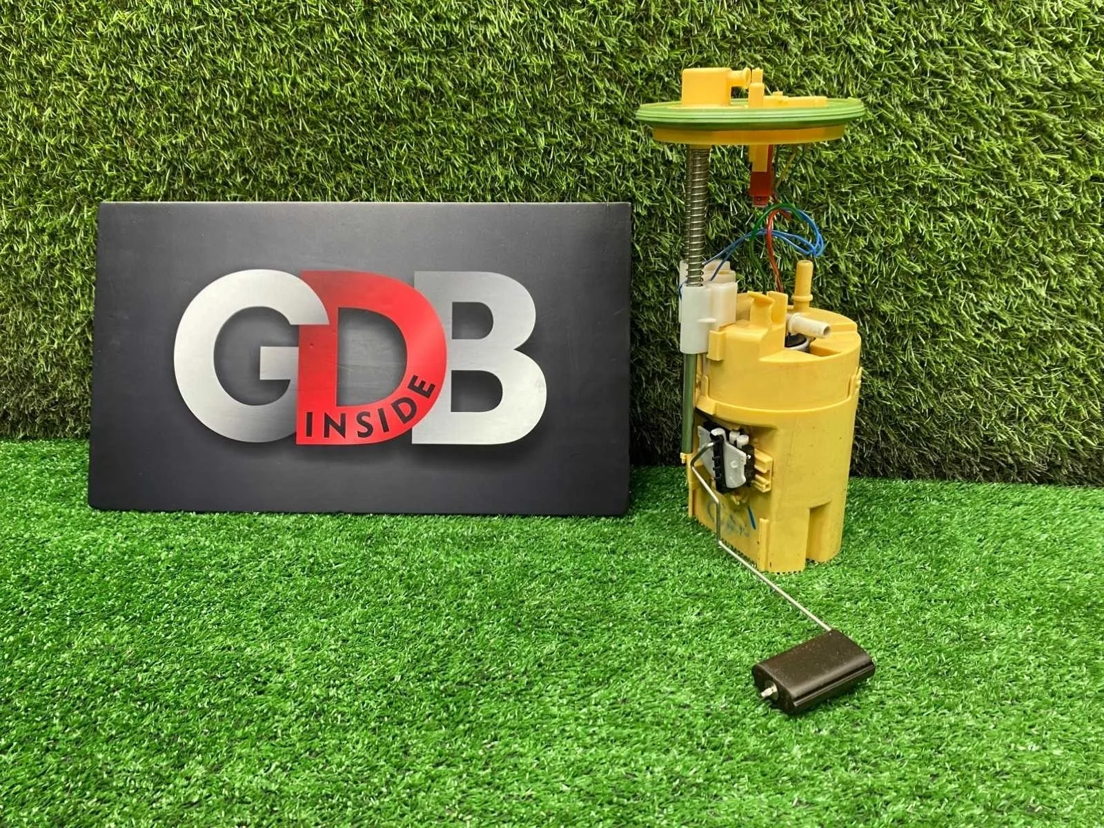 Топливная станция с насосом Bmw X5 22.10.2013 16117195471 F15 N57D30A