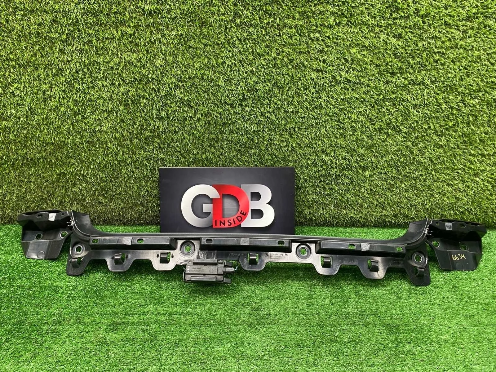 Кронштейн бампера BMW 3 series 07.03.2008 51127128247 E92 N46B20B, задний