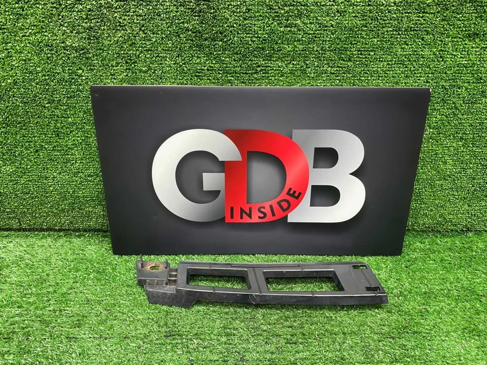 Кронштейн бампера BMW X5 17.09.2012 51127226937 E70 N57D30A, задний левый