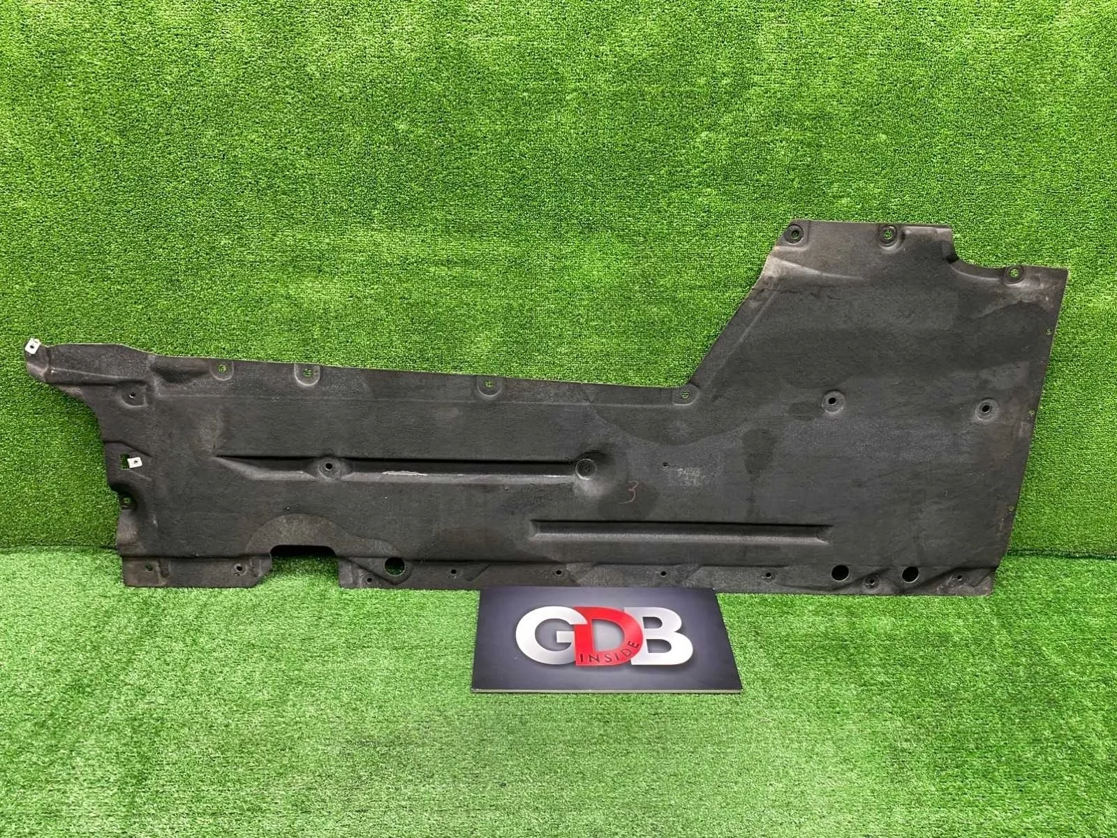 Защита днища BMW 3 series 27.08.2012 51757241834 F30 N55B30A, задняя правая