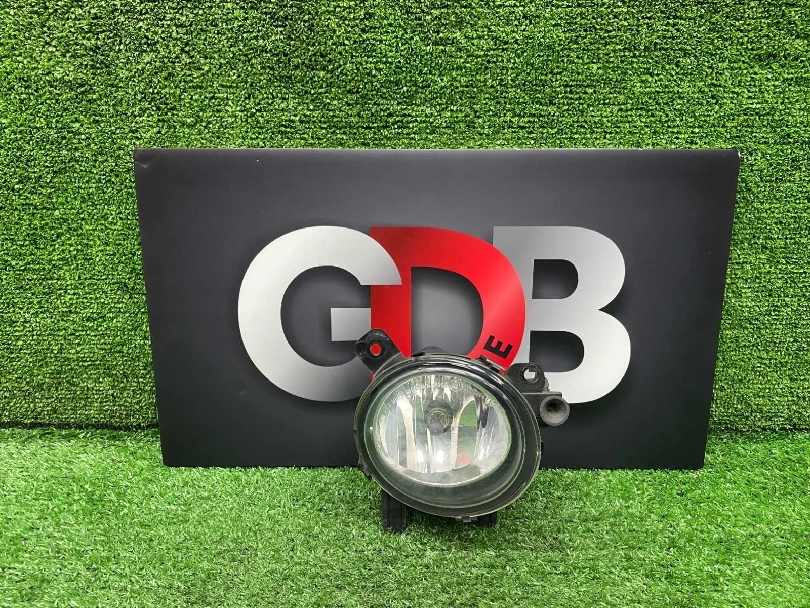 Фара противотуманная (ПТФ) BMW 3 series 27.08.2012 63177248912 F30 N55B30A, передняя правая