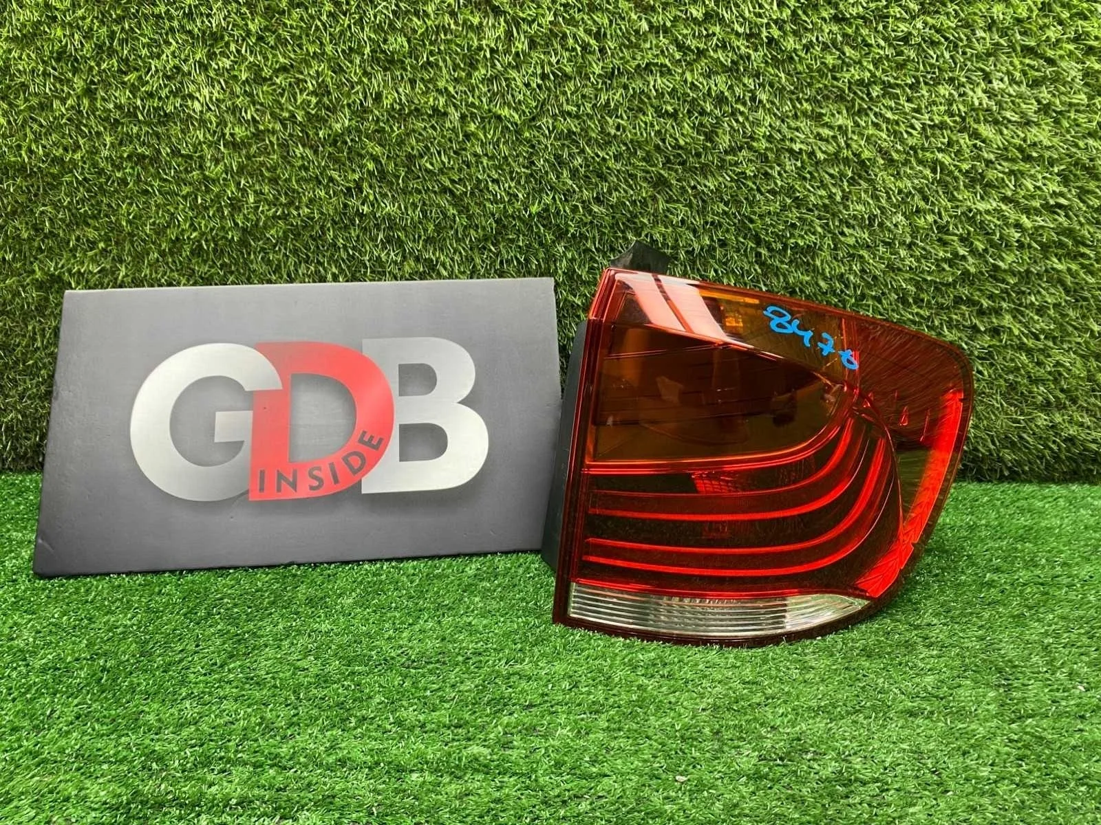 Фонарь BMW X1 19.12.2012 63212990110 E84 N20B20A, задний правый