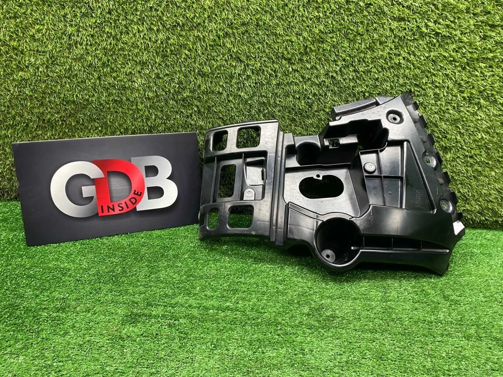 Кронштейн бампера BMW X1 19.12.2012 51122991779 E84 N20B20A, задний левый