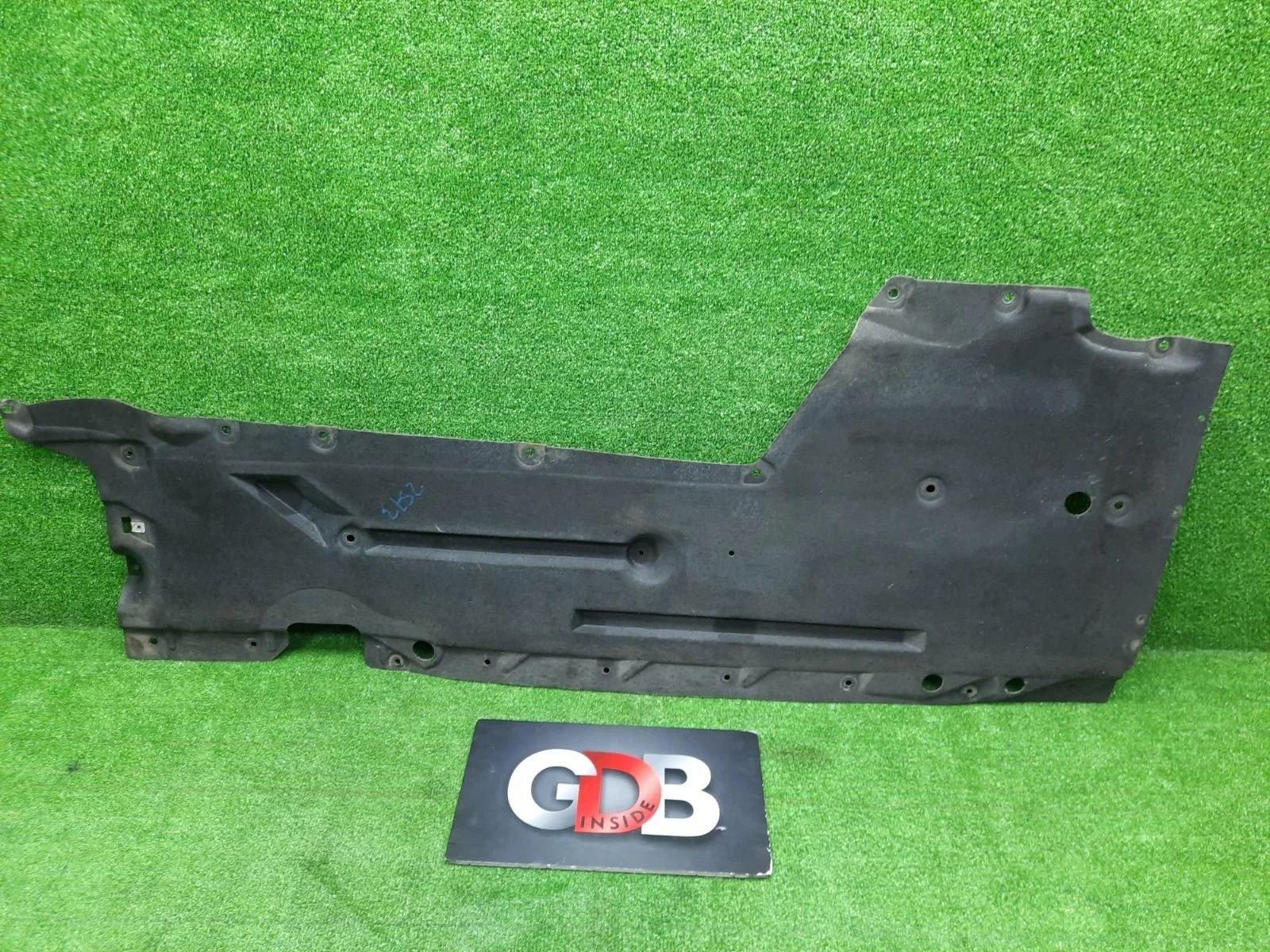 Защита днища BMW 3 series 12.12.2017 51757241834 F30 B48B20A, правая