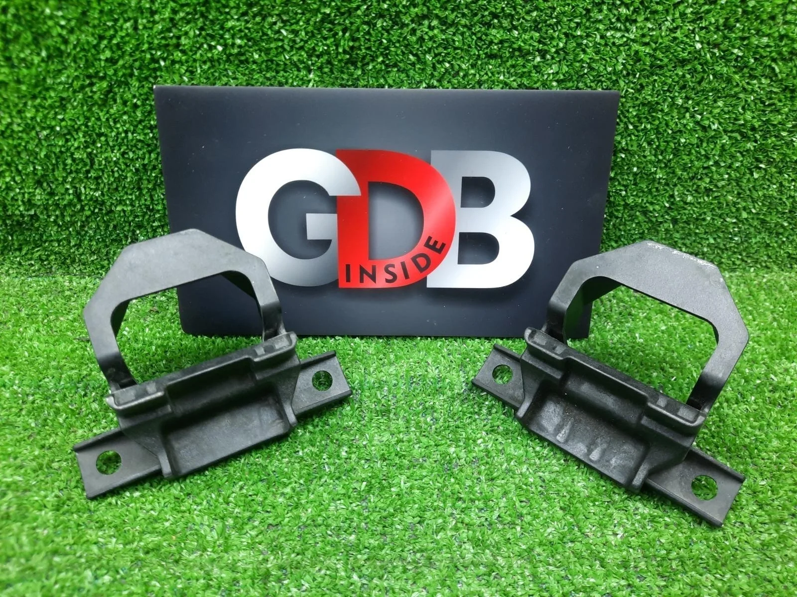 Кронштейн радиатора Bmw X1 09.10.2014 17117591647 E84 N20B20A