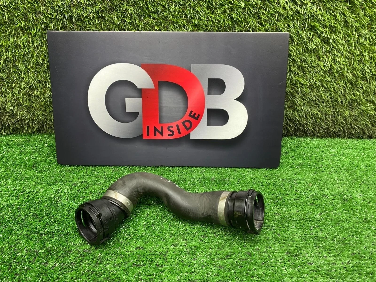 Патрубок системы охлаждения Bmw X5 22.10.2013 17128517969 F15 N57D30A